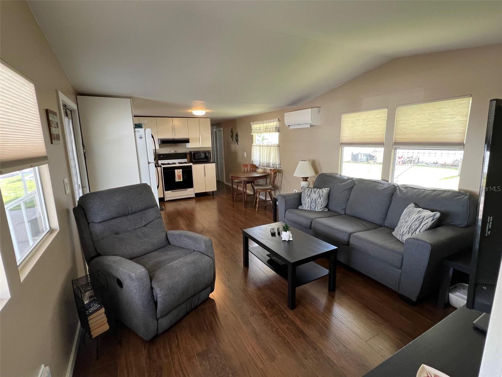 12766 SEMINOLE BLVD #101, LARGO, FL, 33778