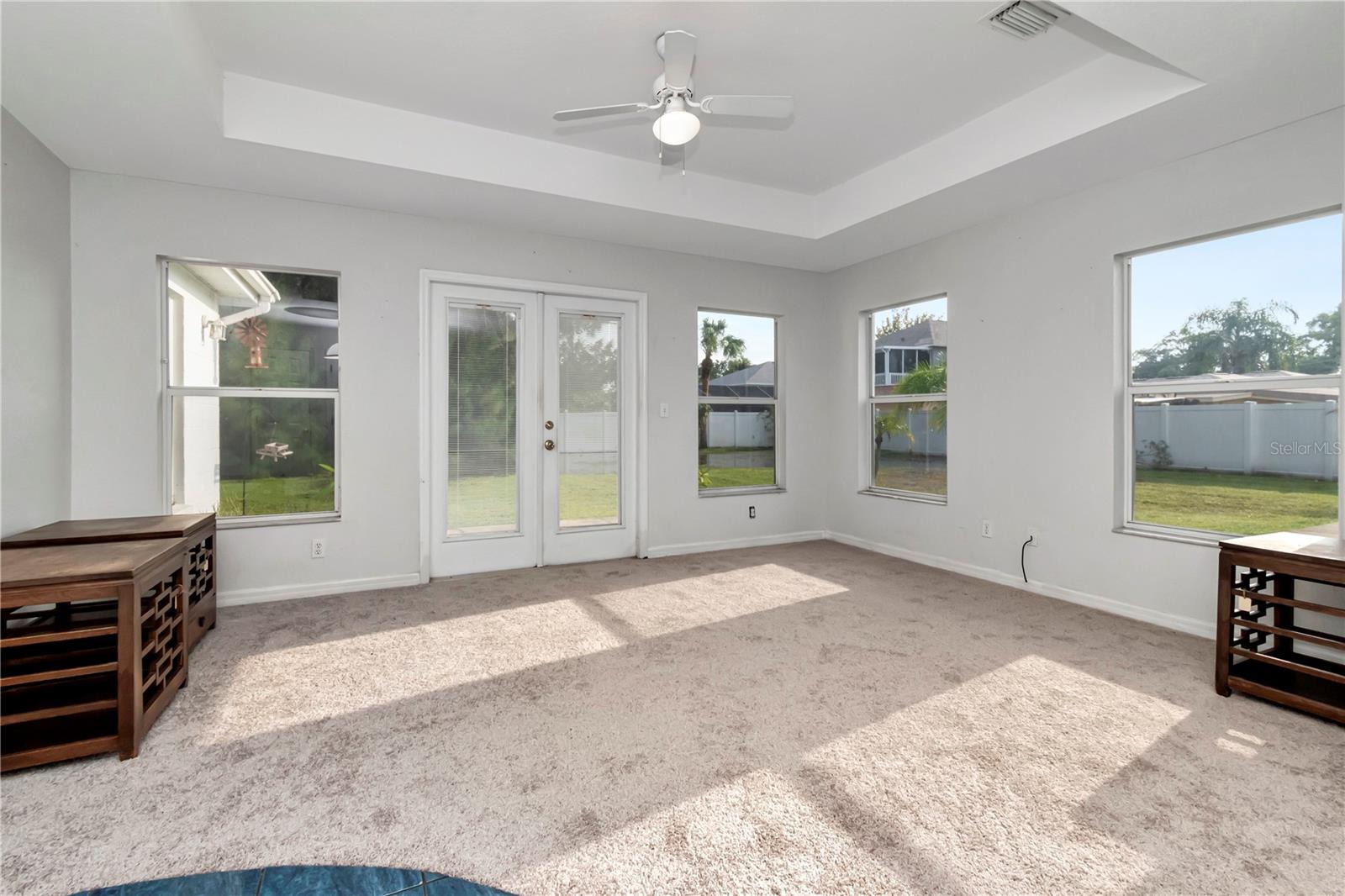 102 SHORE DR W, OLDSMAR, FL, 34677