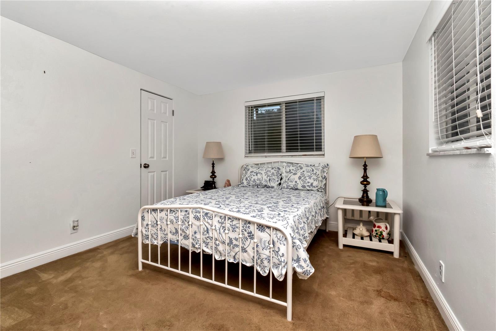 102 SHORE DR W, OLDSMAR, FL, 34677