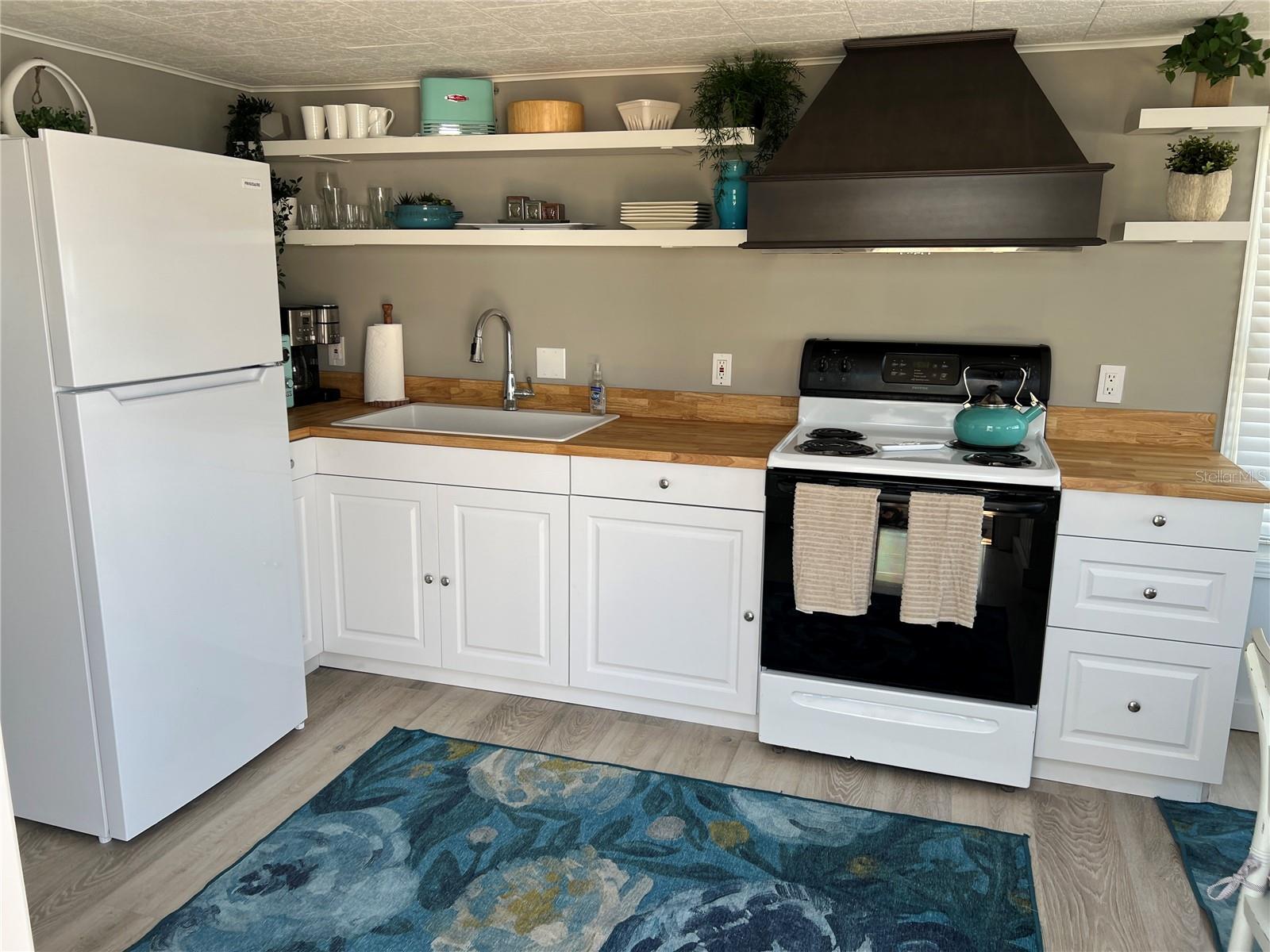 2601 GULF DR N #221, BRADENTON BEACH, FL, 34217