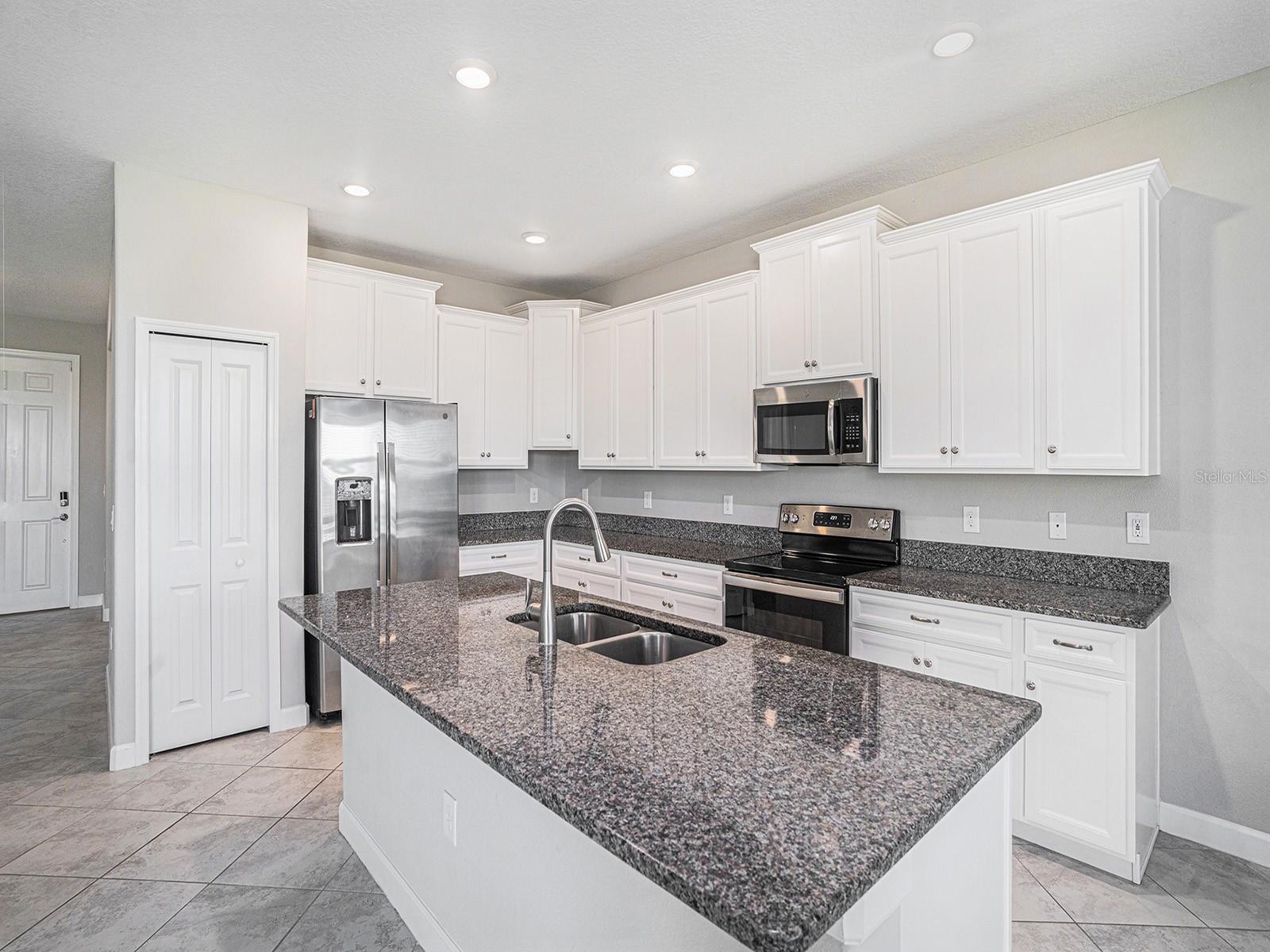 11418 FRESHWATER RIDGE DR, RIVERVIEW, FL, 33569