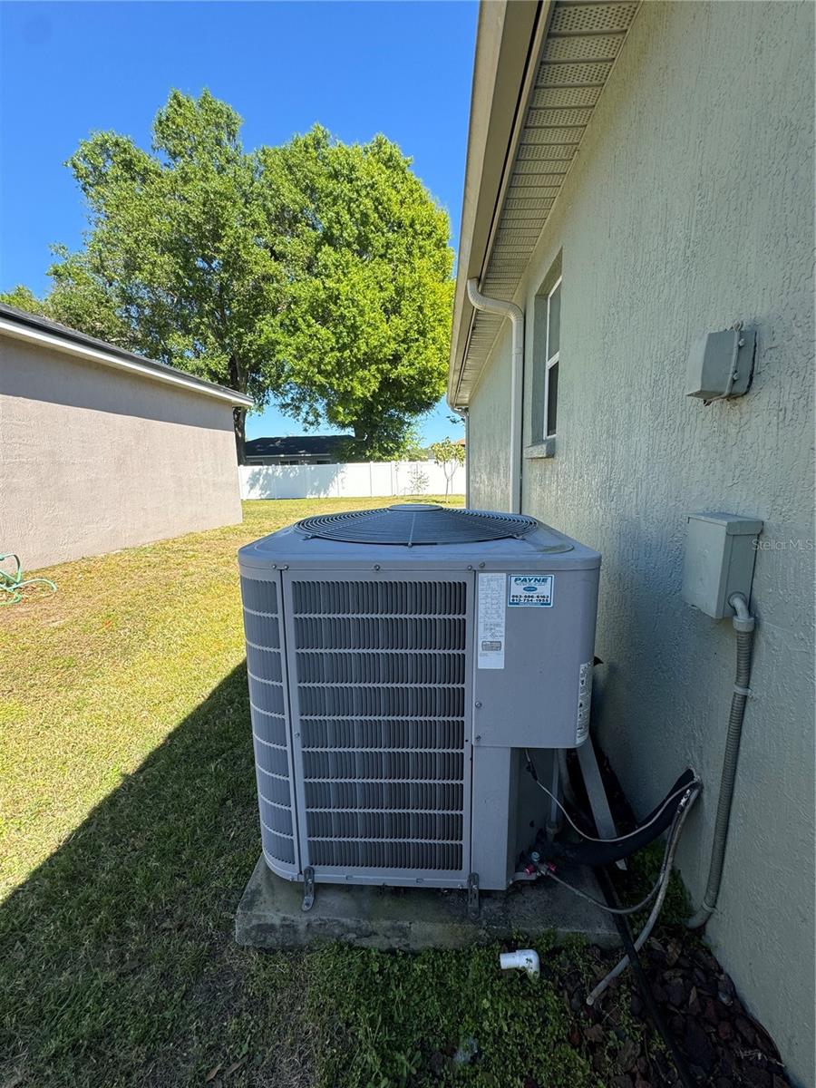 8181 BRISTOL BAY AVE, LAKELAND, FL, 33810