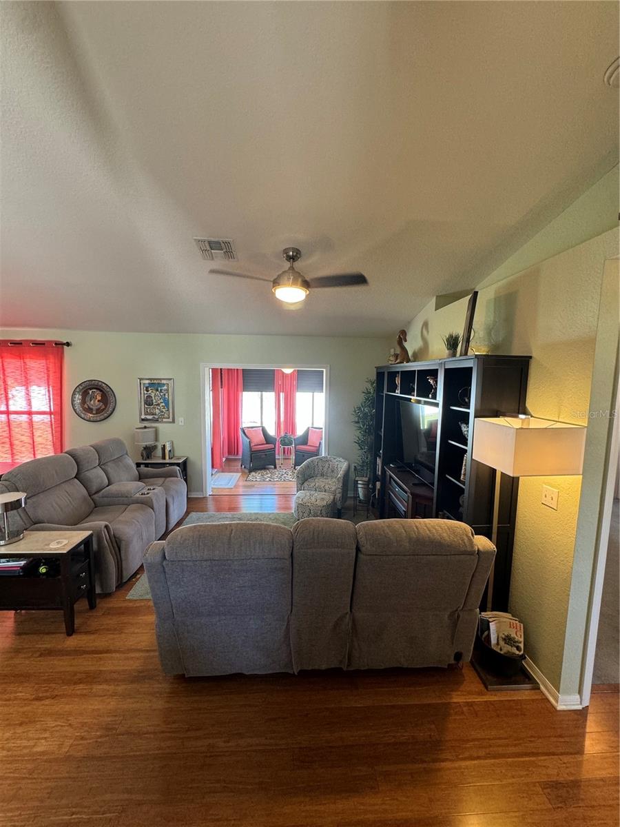 8181 BRISTOL BAY AVE, LAKELAND, FL, 33810