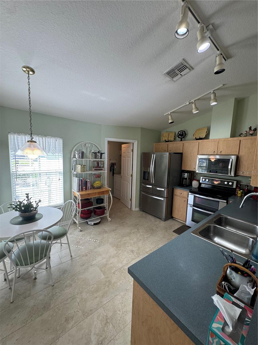 8181 BRISTOL BAY AVE, LAKELAND, FL, 33810