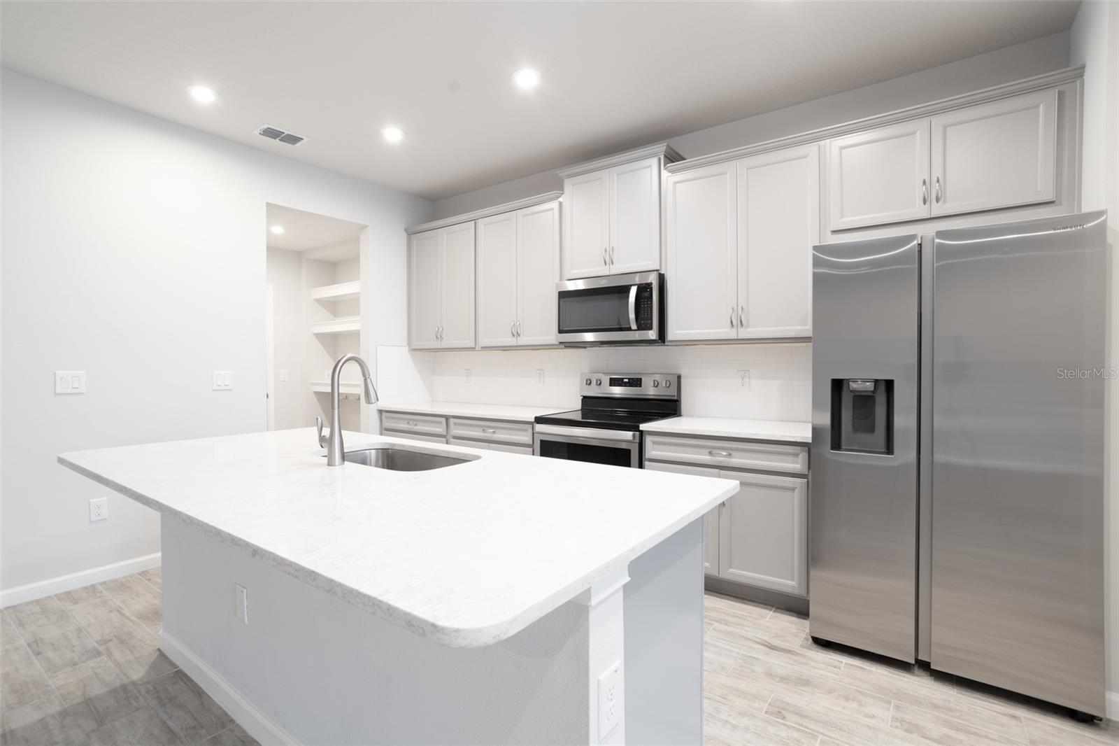 2443 ARBOR WIND DR, LUTZ, FL, 33558