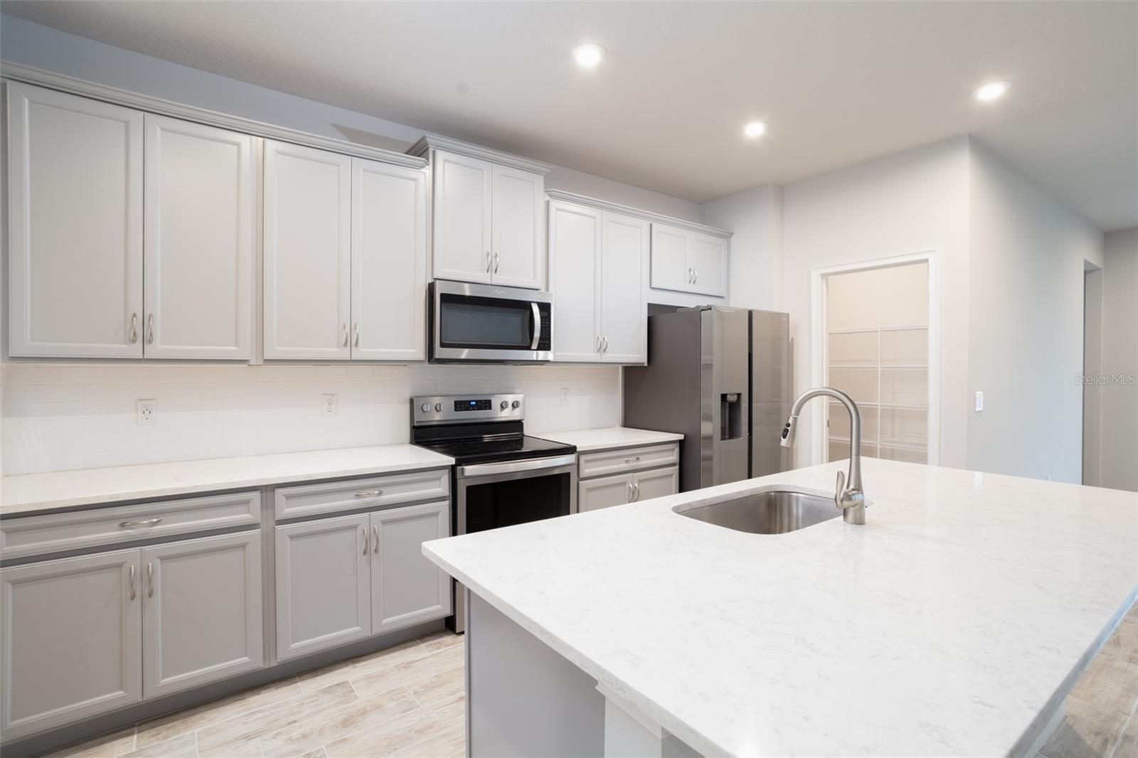 2443 ARBOR WIND DR, LUTZ, FL, 33558