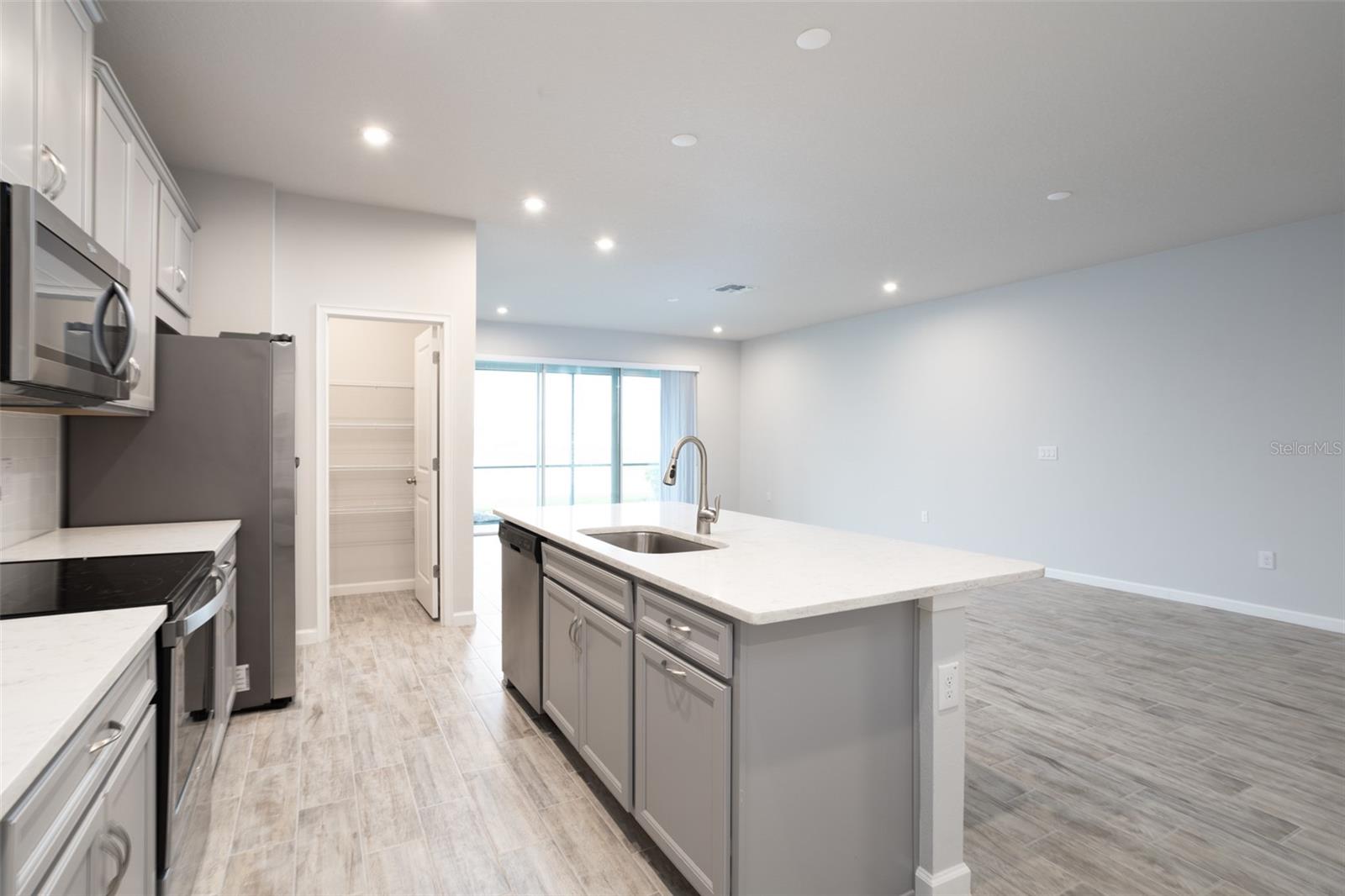 2443 ARBOR WIND DR, LUTZ, FL, 33558