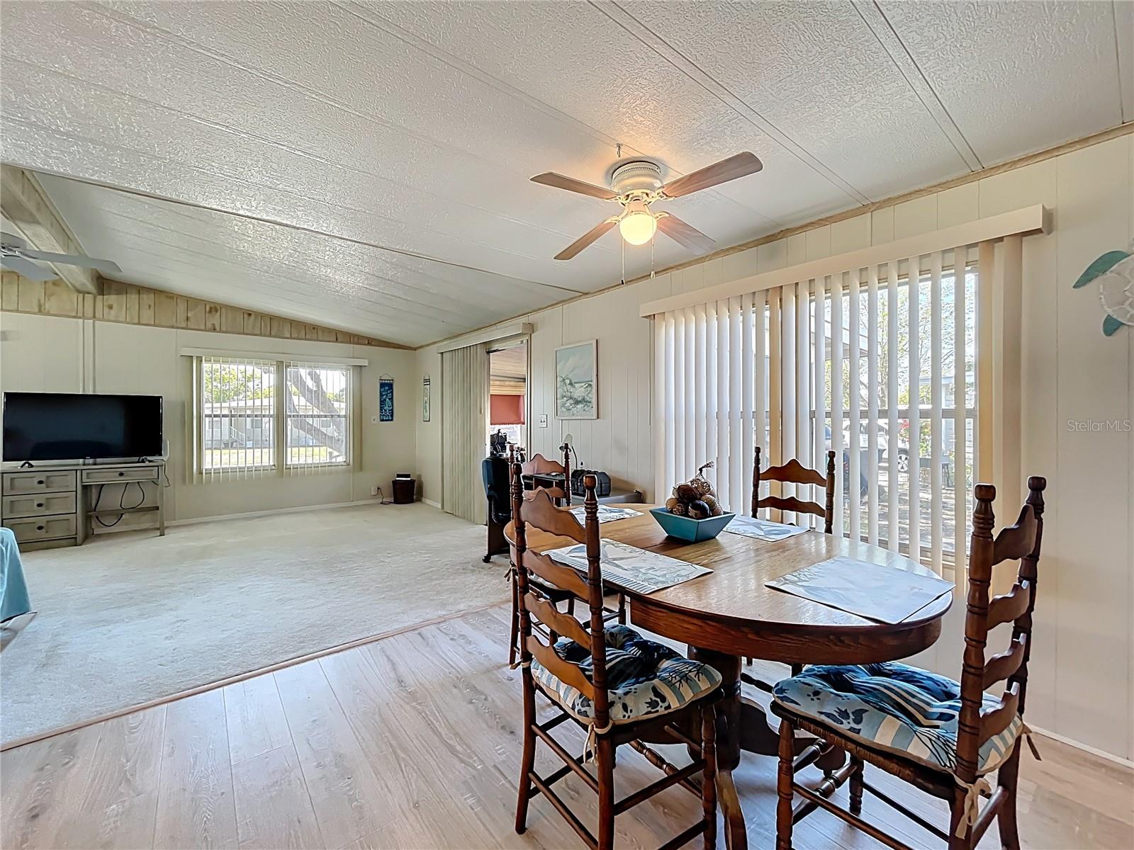 1308 MOHAWK CIR, TAVARES, FL, 32778