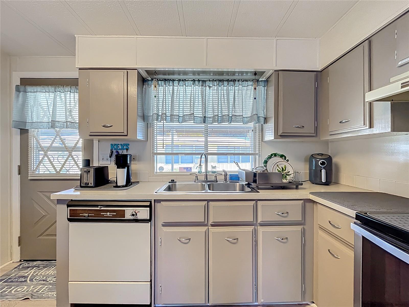 1308 MOHAWK CIR, TAVARES, FL, 32778