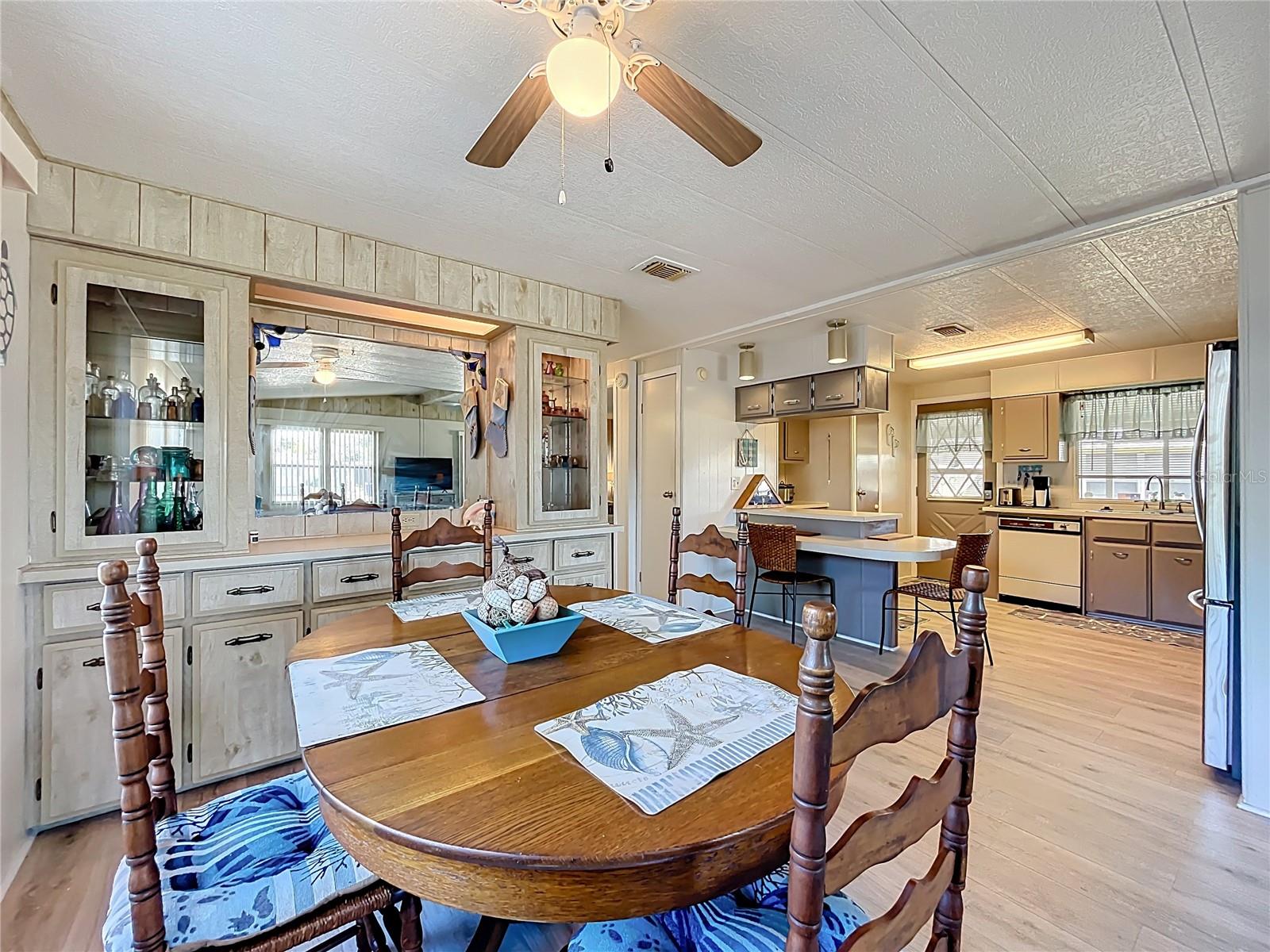 1308 MOHAWK CIR, TAVARES, FL, 32778