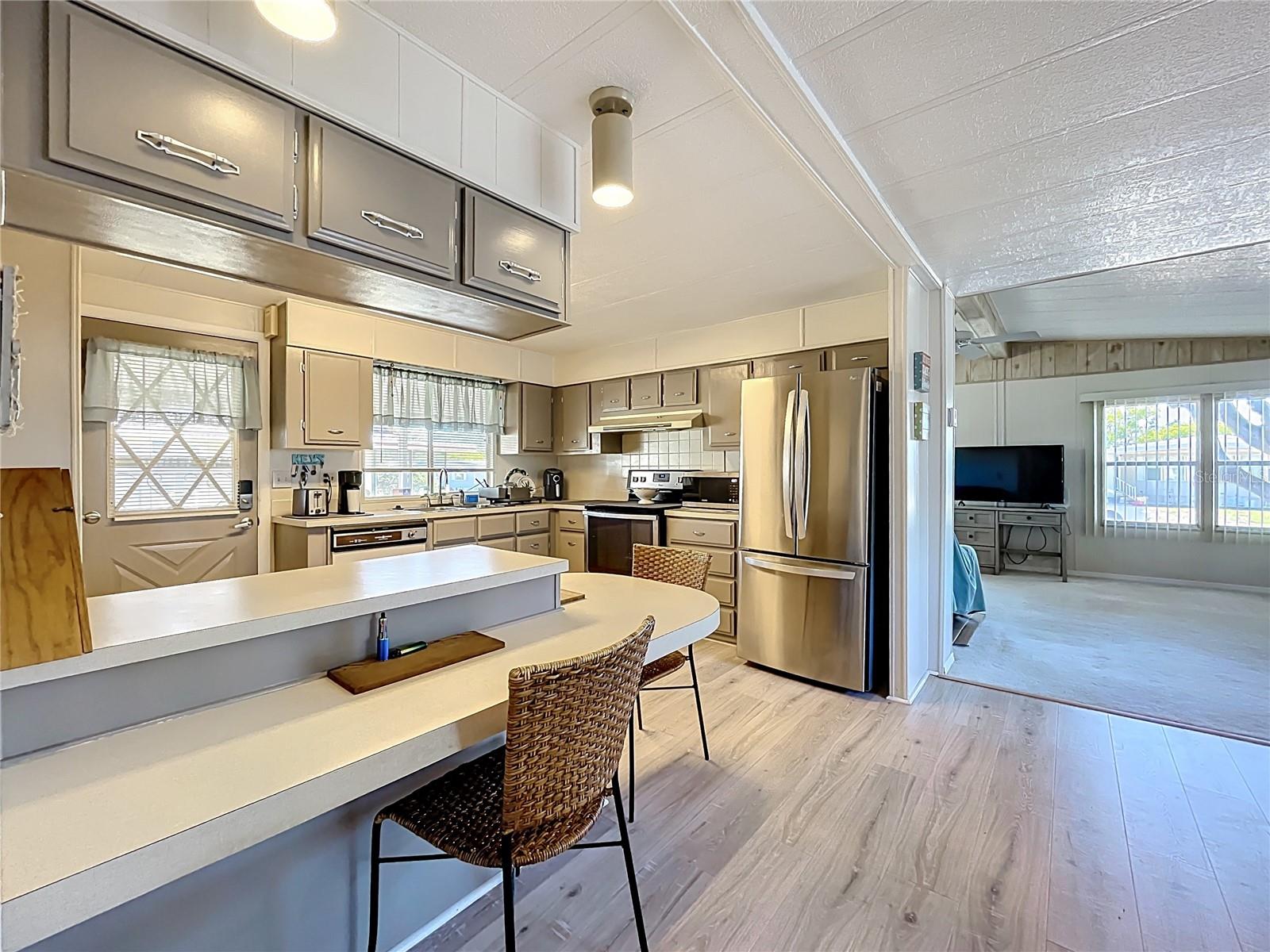 1308 MOHAWK CIR, TAVARES, FL, 32778