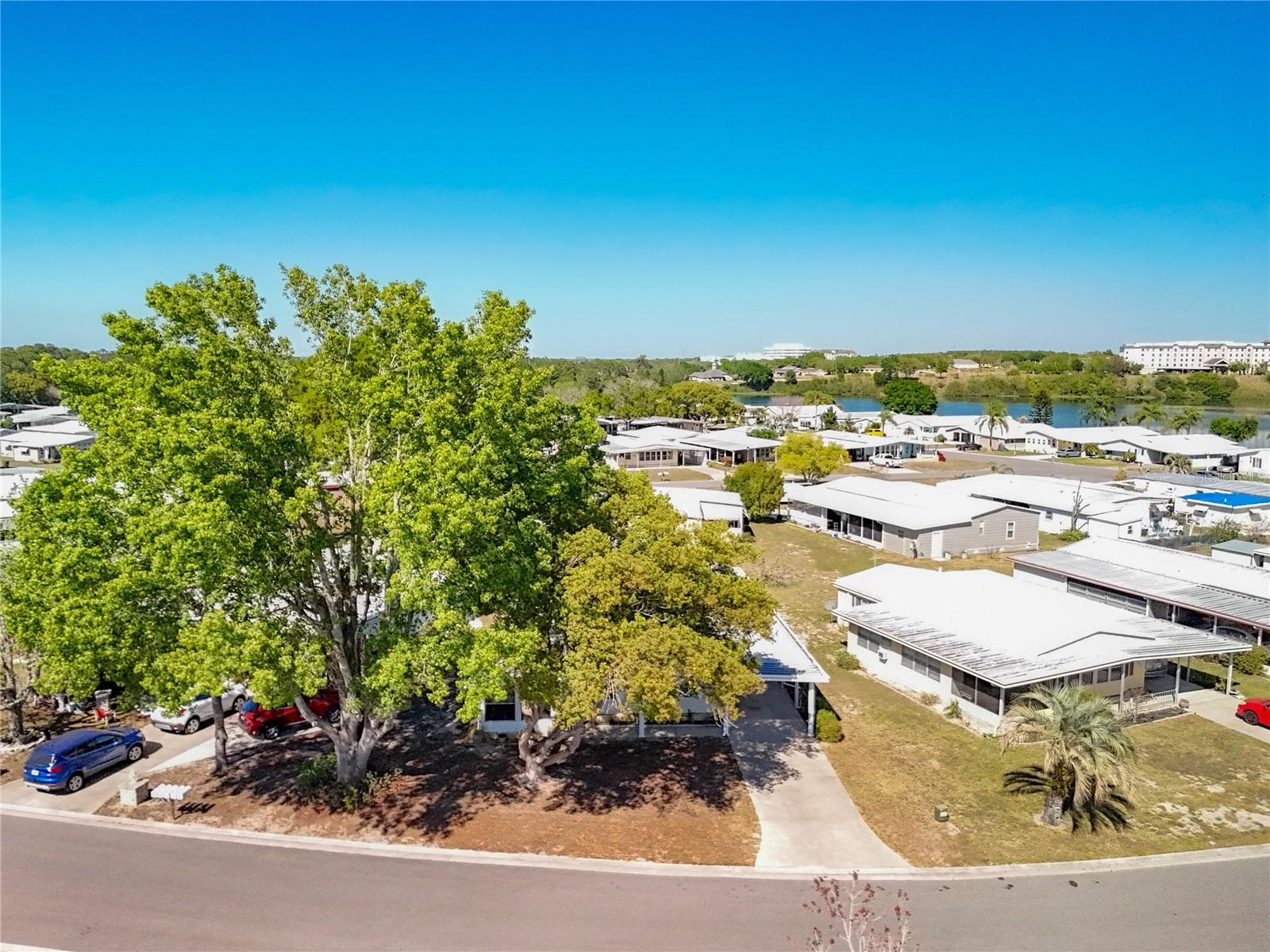 1308 MOHAWK CIR, TAVARES, FL, 32778