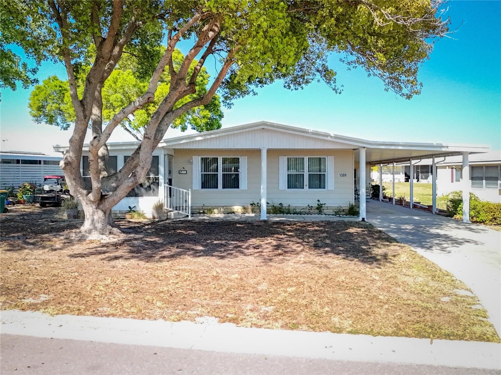 1308 MOHAWK CIR, TAVARES, FL, 32778
