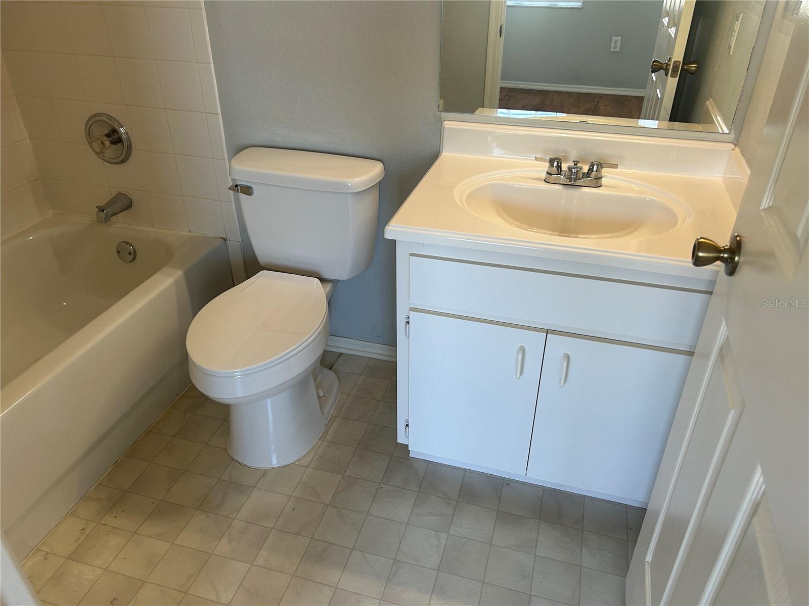 12482 BERKELEY SQUARE DR, TAMPA, FL, 33626