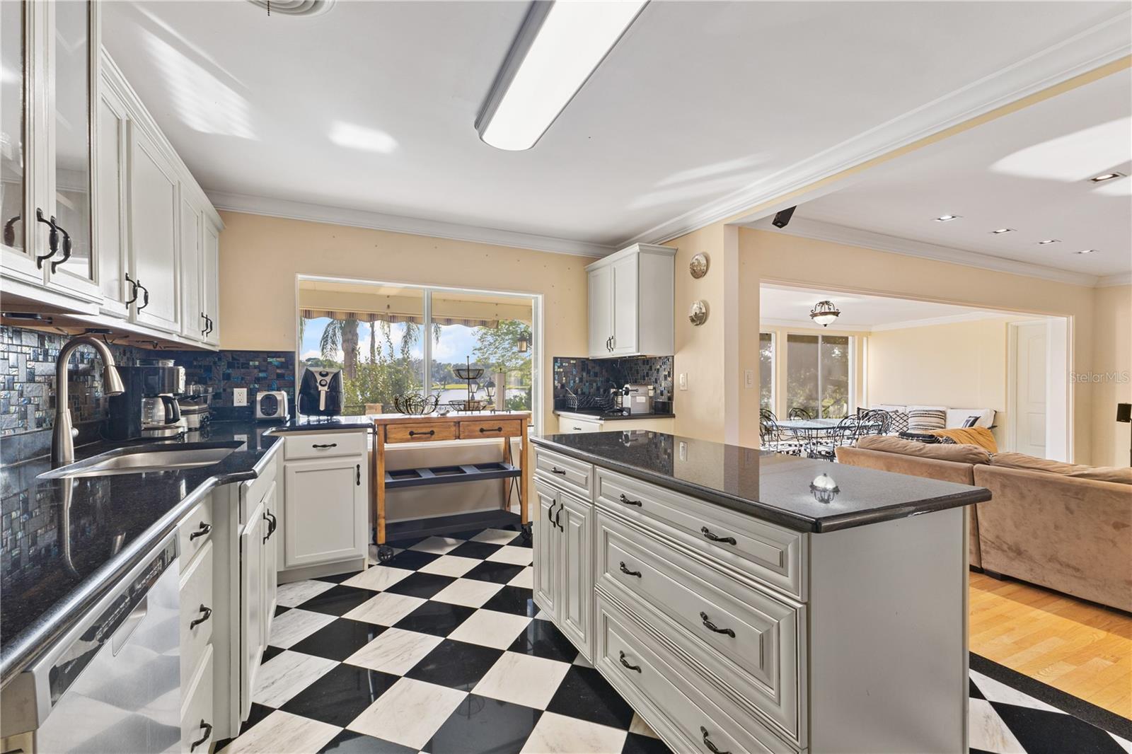 546 QUEENS MIRROR CIR, CASSELBERRY, FL, 32707