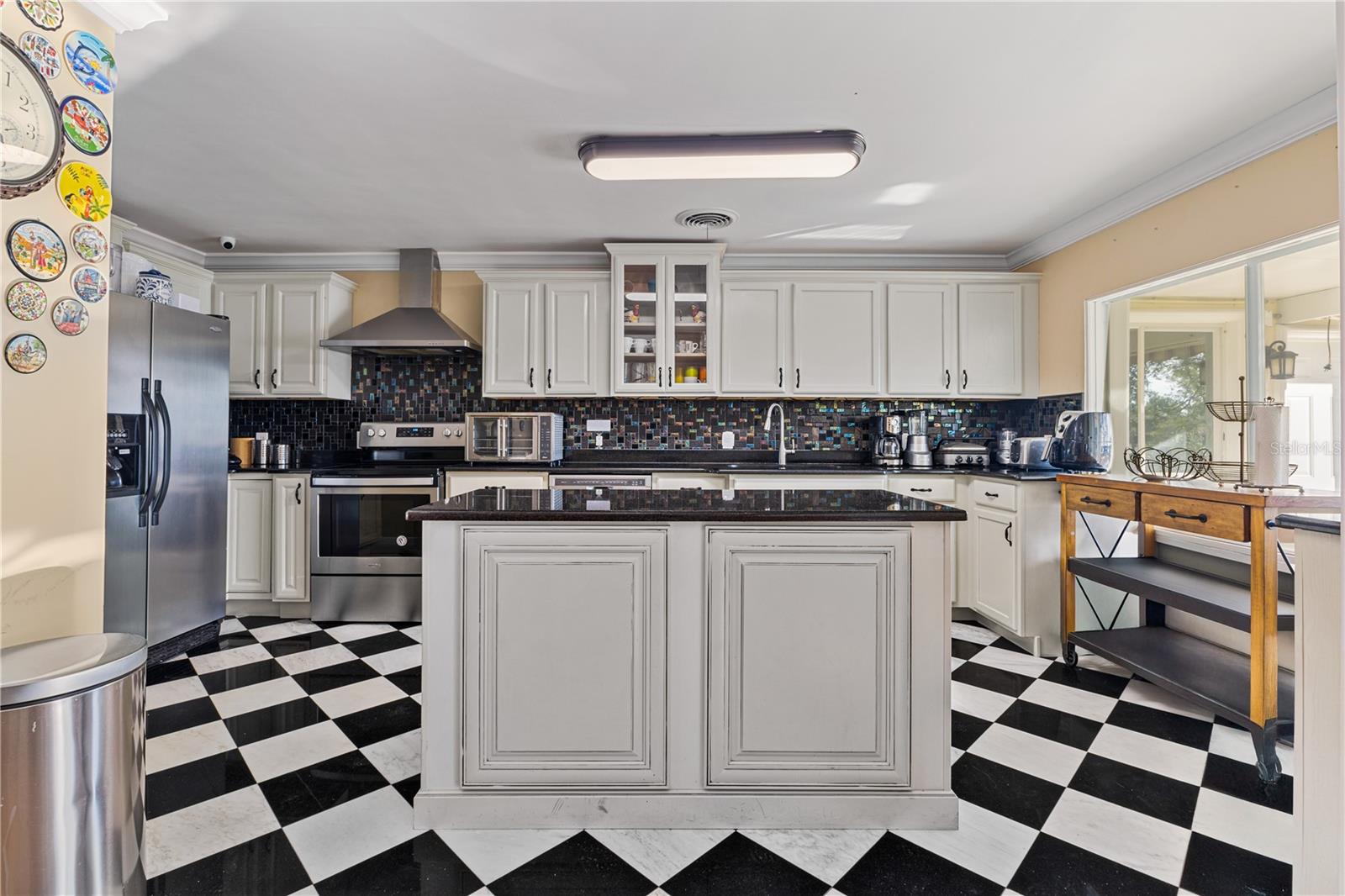 546 QUEENS MIRROR CIR, CASSELBERRY, FL, 32707