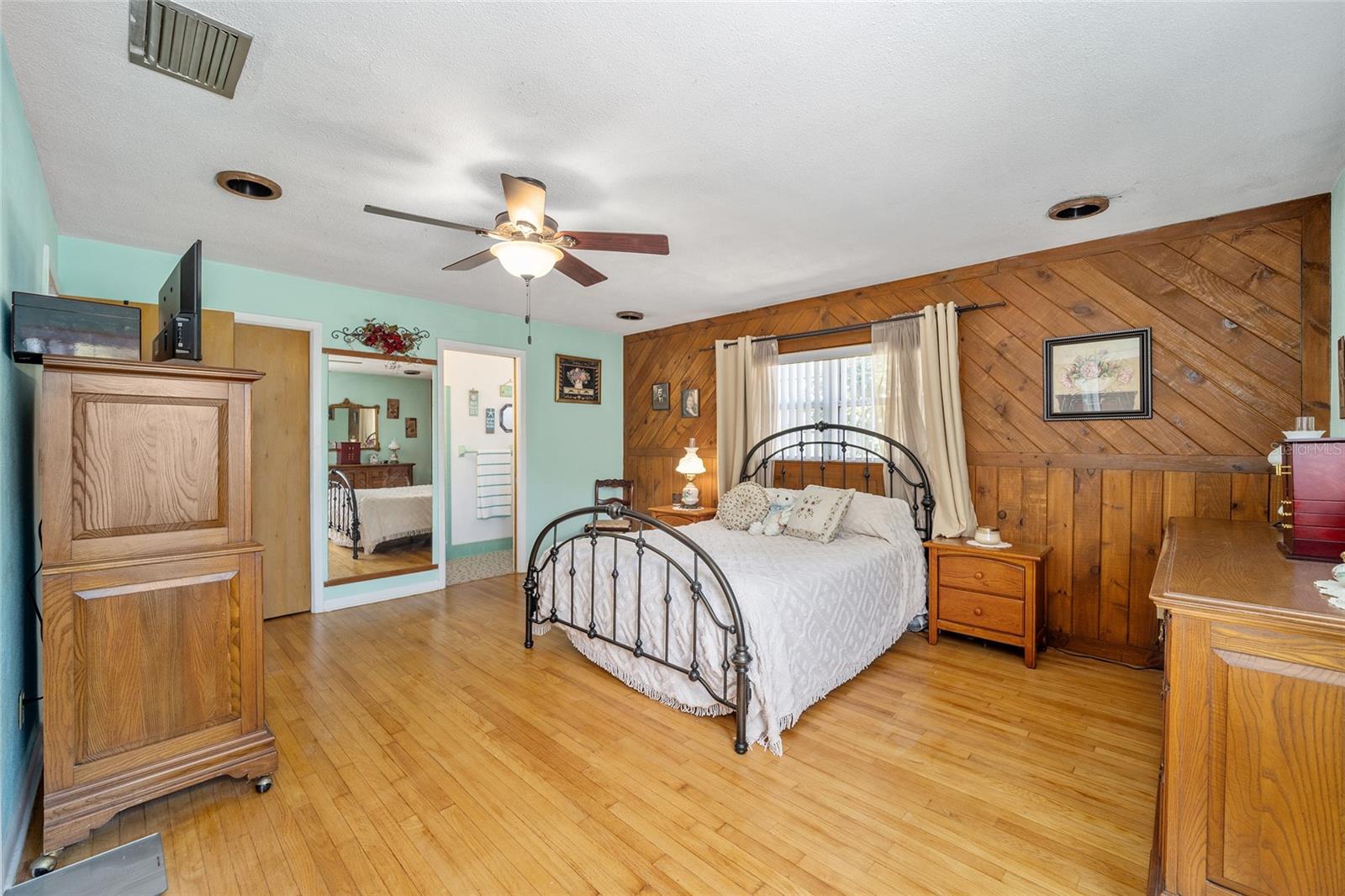 1010 NE 48TH AVENUE RD, OCALA, FL, 34470
