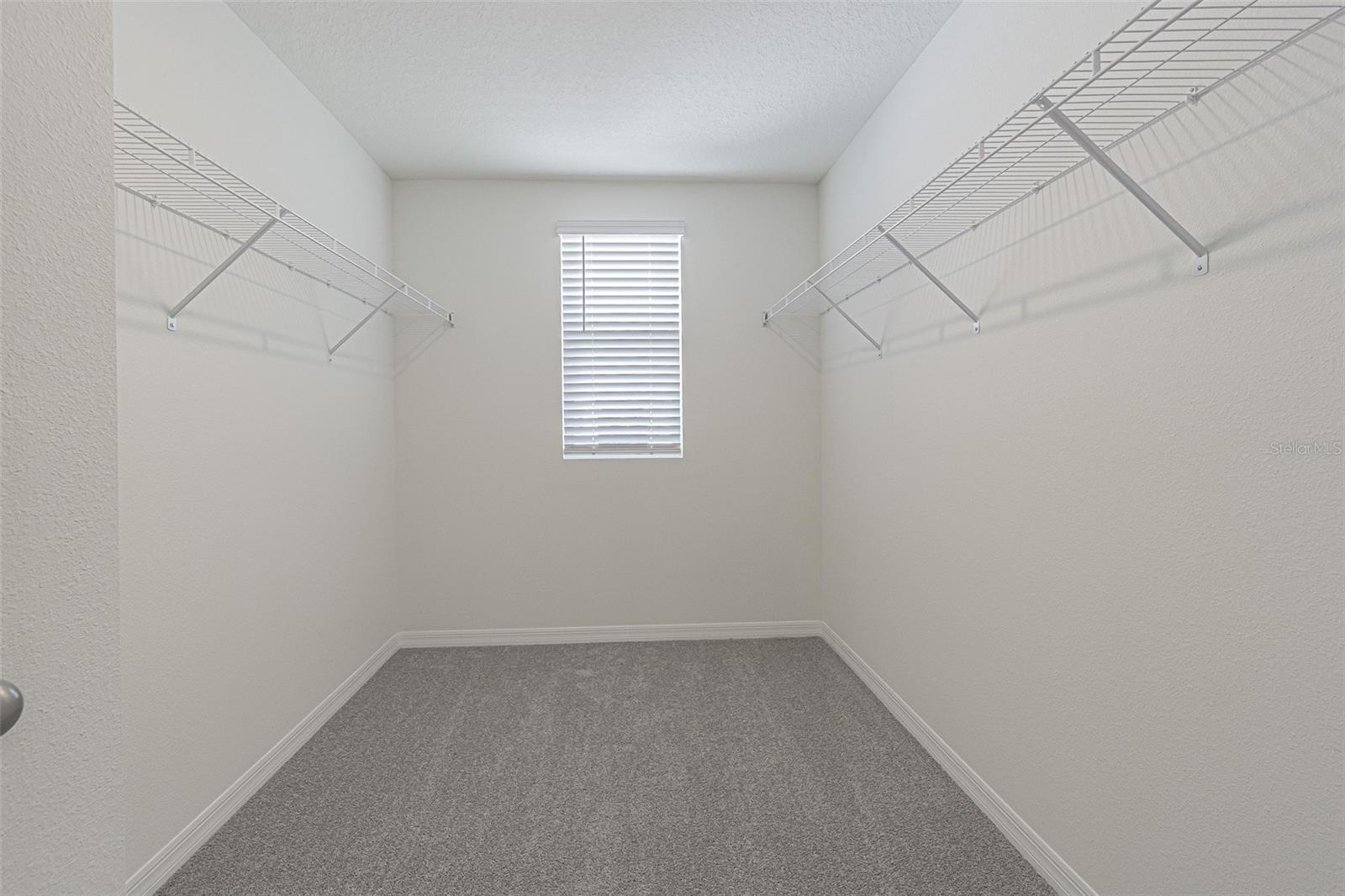 37300 KINGS CROWN DR, ZEPHYRHILLS, FL, 33541