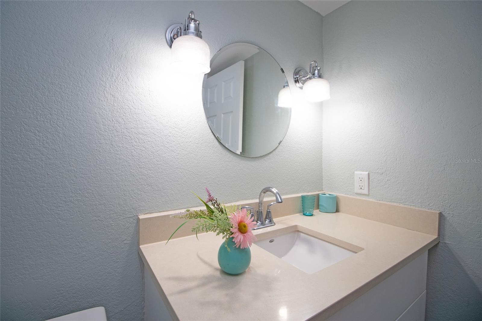 17035 GULF BLVD #205, NORTH REDINGTON BEACH, FL, 33708