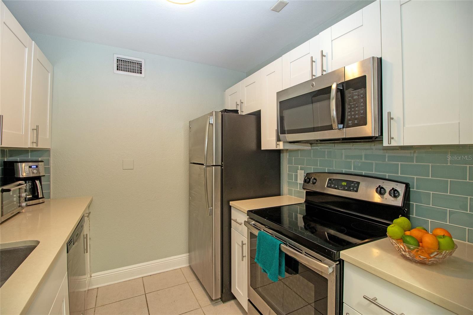 17035 GULF BLVD #205, NORTH REDINGTON BEACH, FL, 33708