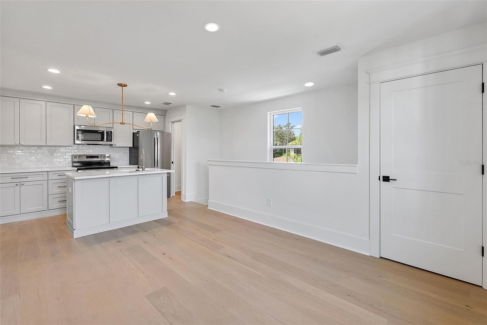235 24TH AVE SE, ST PETERSBURG, FL, 33705