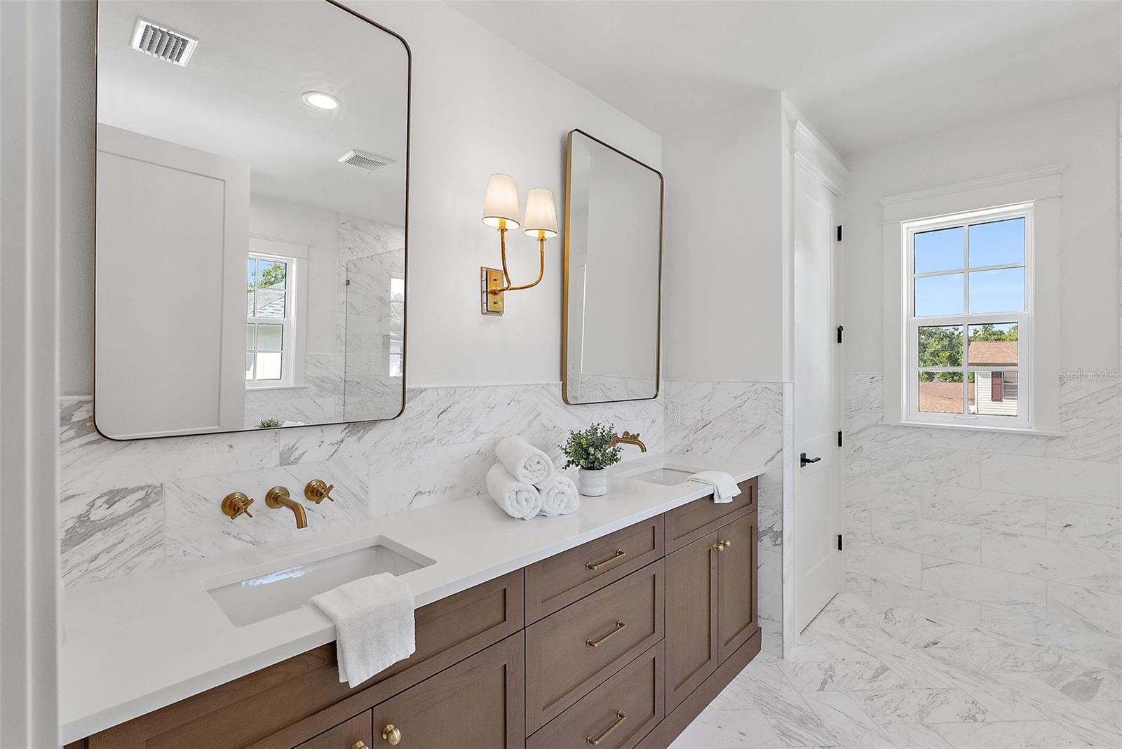 235 24TH AVE SE, ST PETERSBURG, FL, 33705
