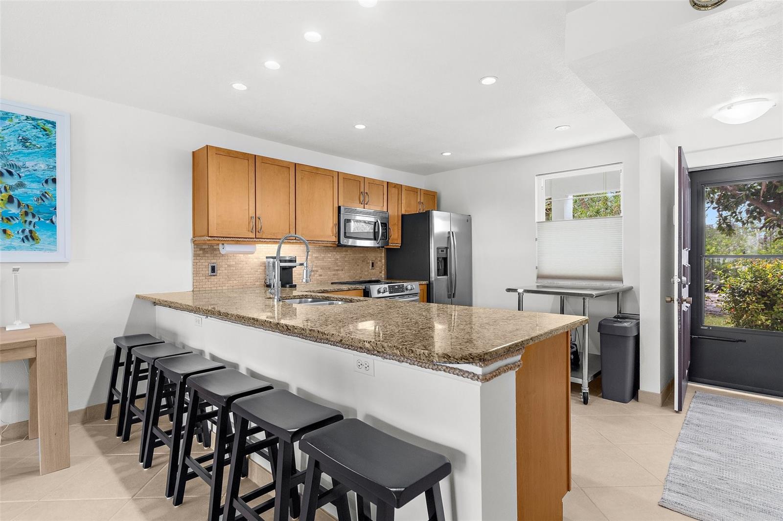 600 SUTTON PL #101B, LONGBOAT KEY, FL, 34228