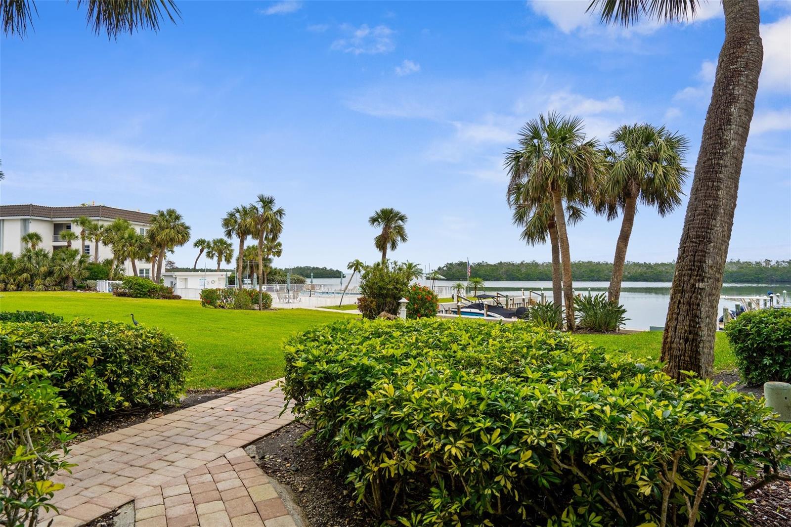 600 SUTTON PL #101B, LONGBOAT KEY, FL, 34228