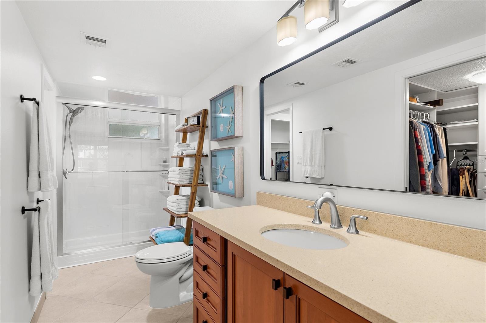 600 SUTTON PL #101B, LONGBOAT KEY, FL, 34228