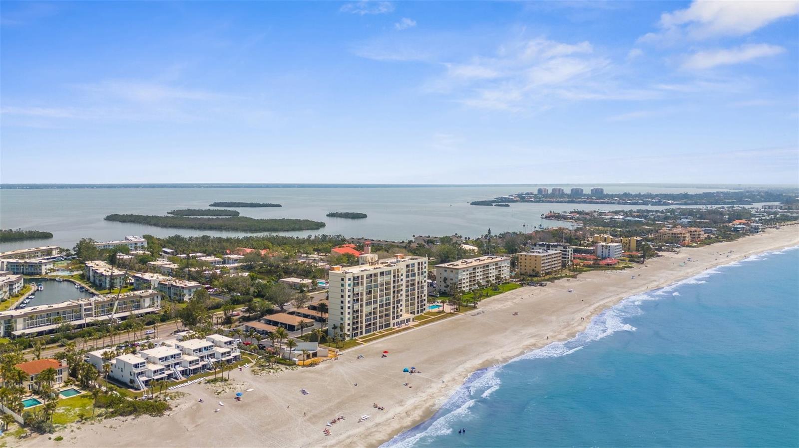 600 SUTTON PL #101B, LONGBOAT KEY, FL, 34228