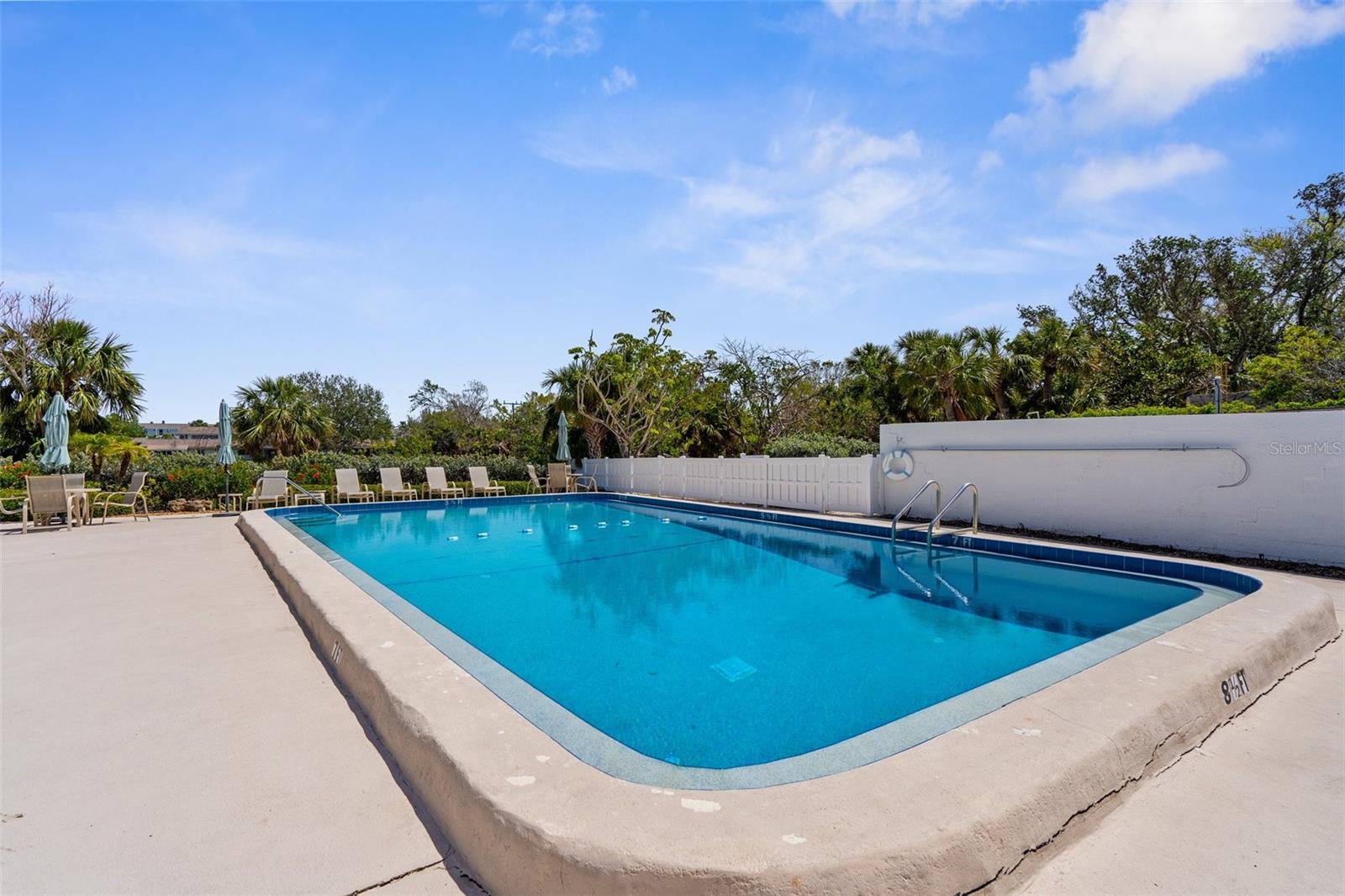 600 SUTTON PL #101B, LONGBOAT KEY, FL, 34228