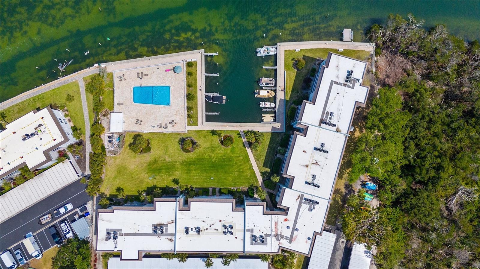 600 SUTTON PL #101B, LONGBOAT KEY, FL, 34228