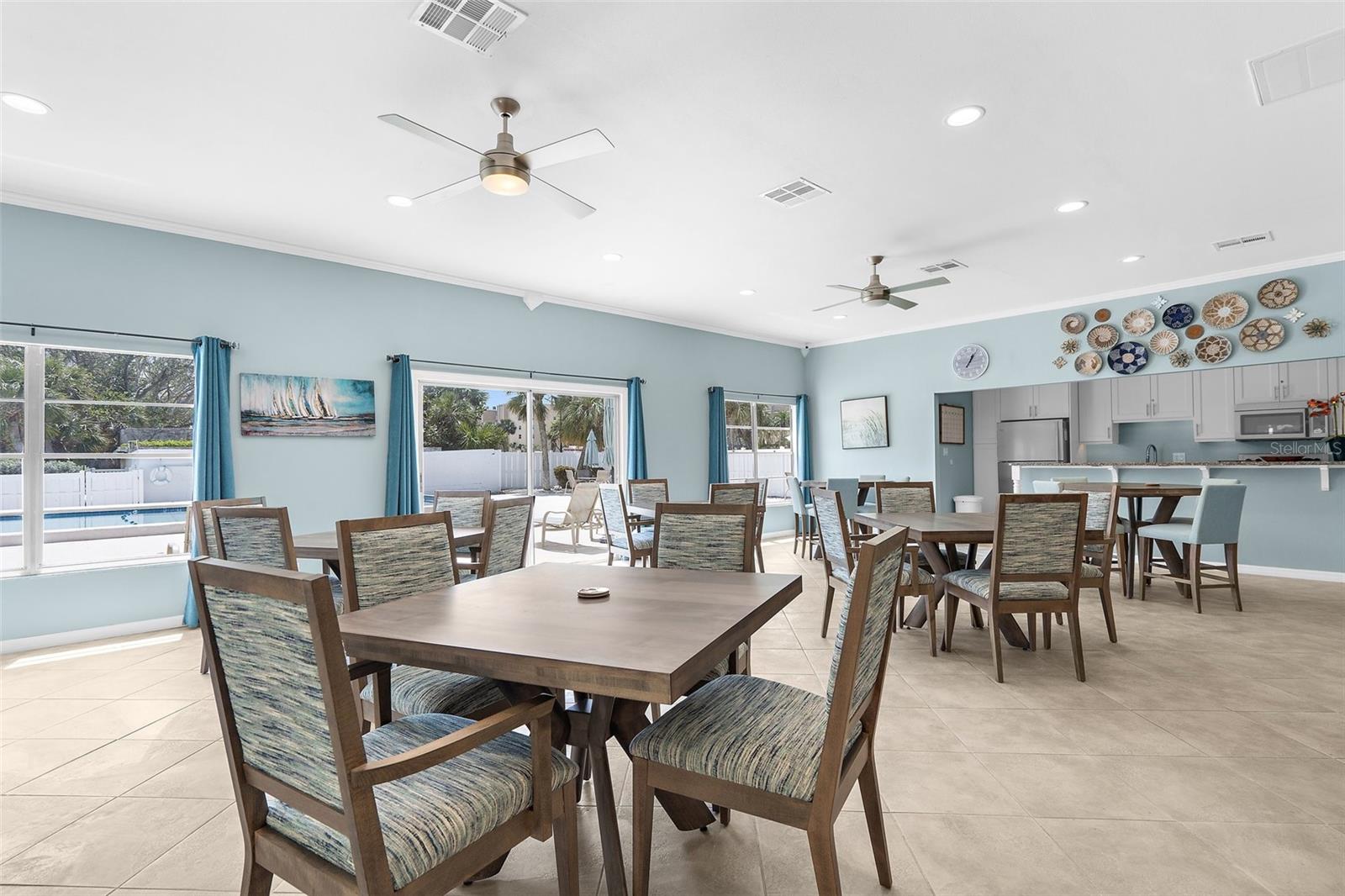 600 SUTTON PL #101B, LONGBOAT KEY, FL, 34228