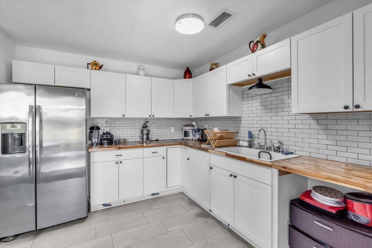 2211 ENGLEWOOD RD, ENGLEWOOD, FL, 34223
