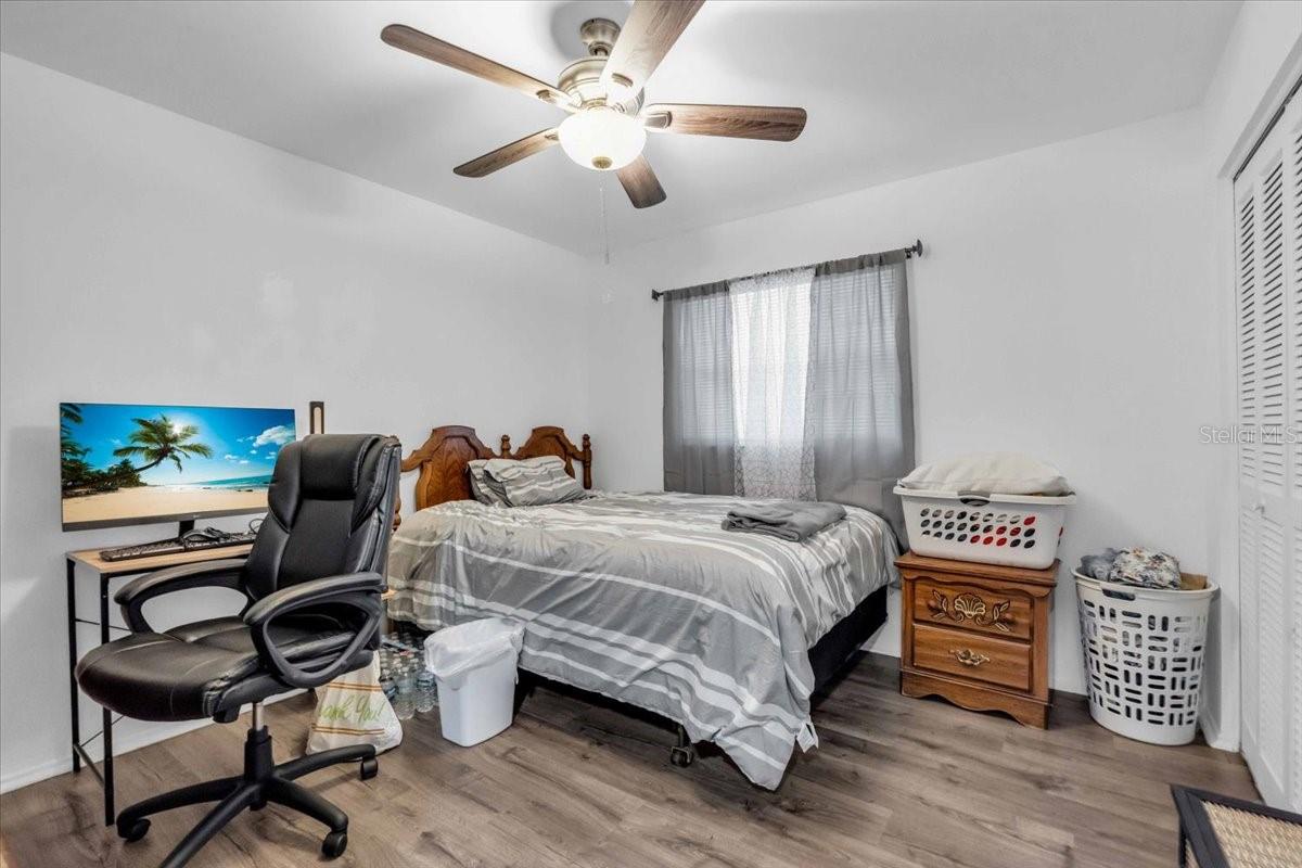 2211 ENGLEWOOD RD, ENGLEWOOD, FL, 34223