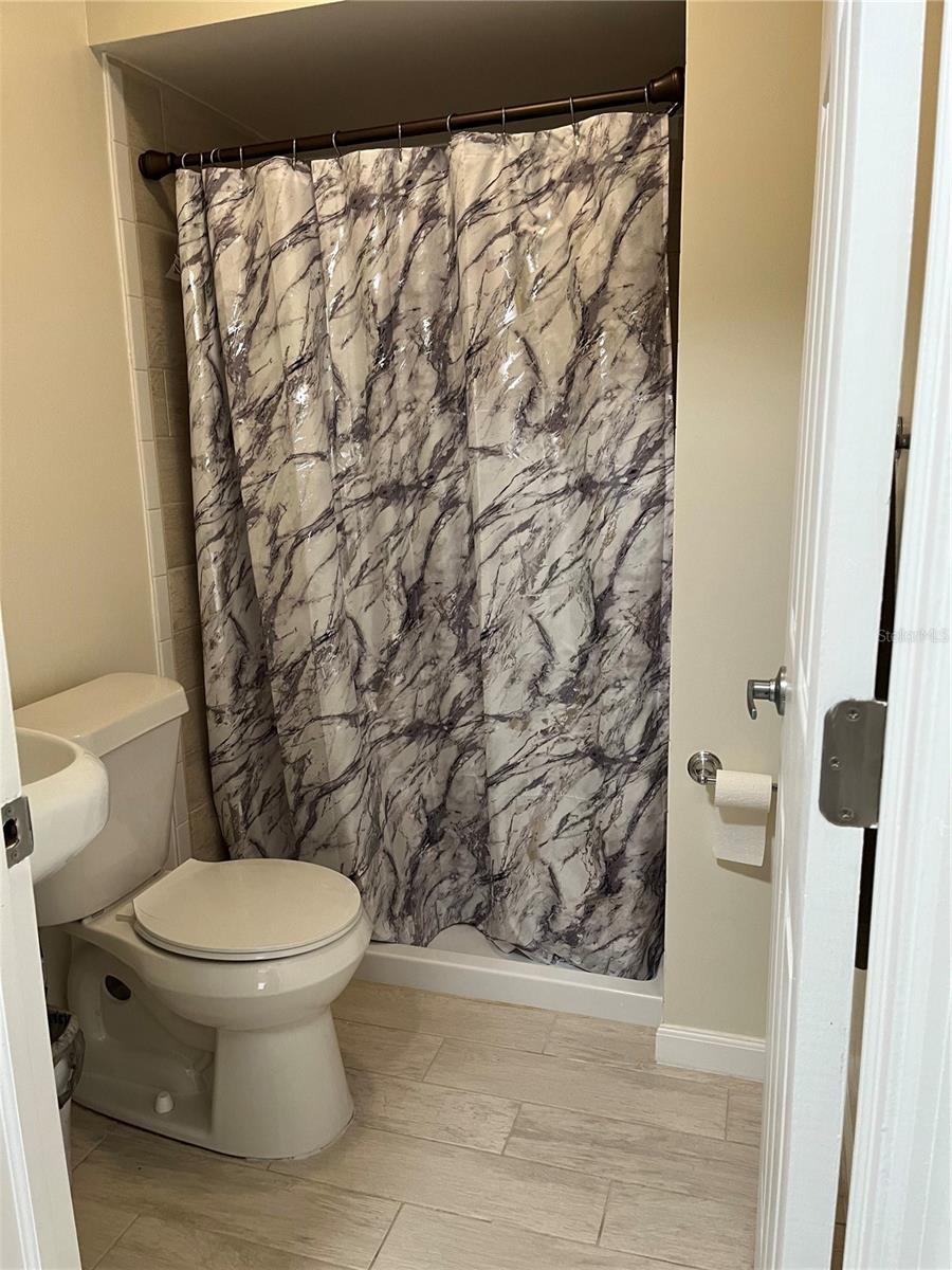 2211 ENGLEWOOD RD, ENGLEWOOD, FL, 34223