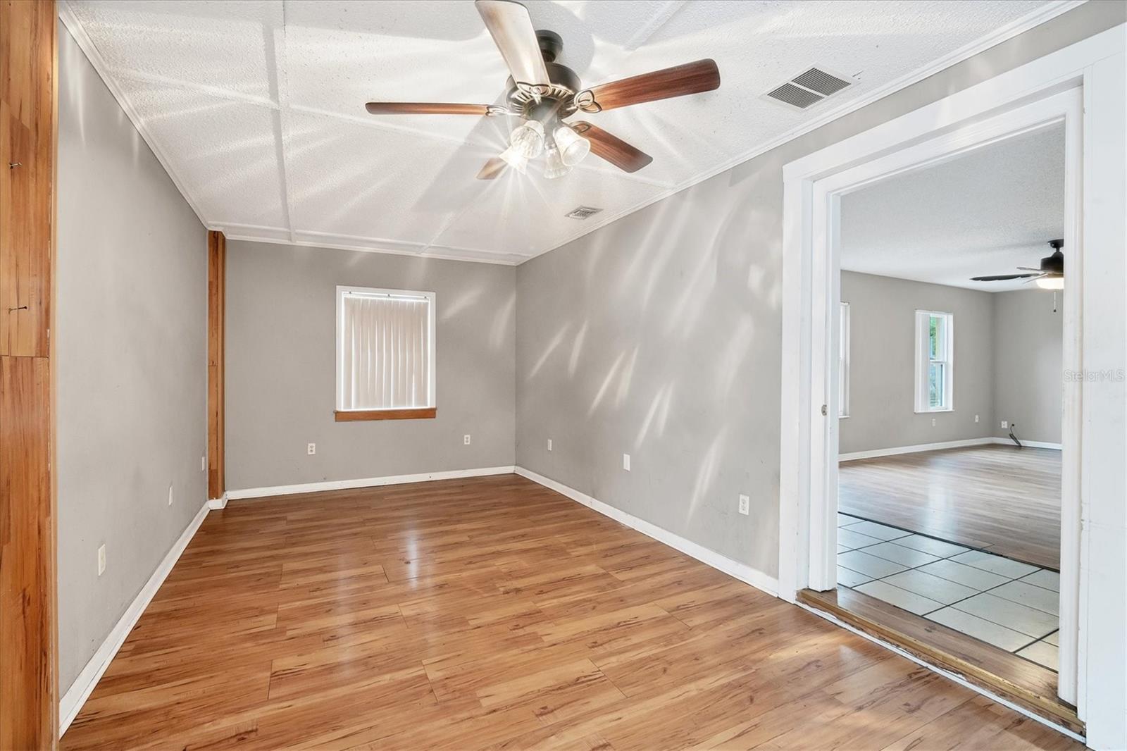 8706 FISH LAKE RD, TAMPA, FL, 33619