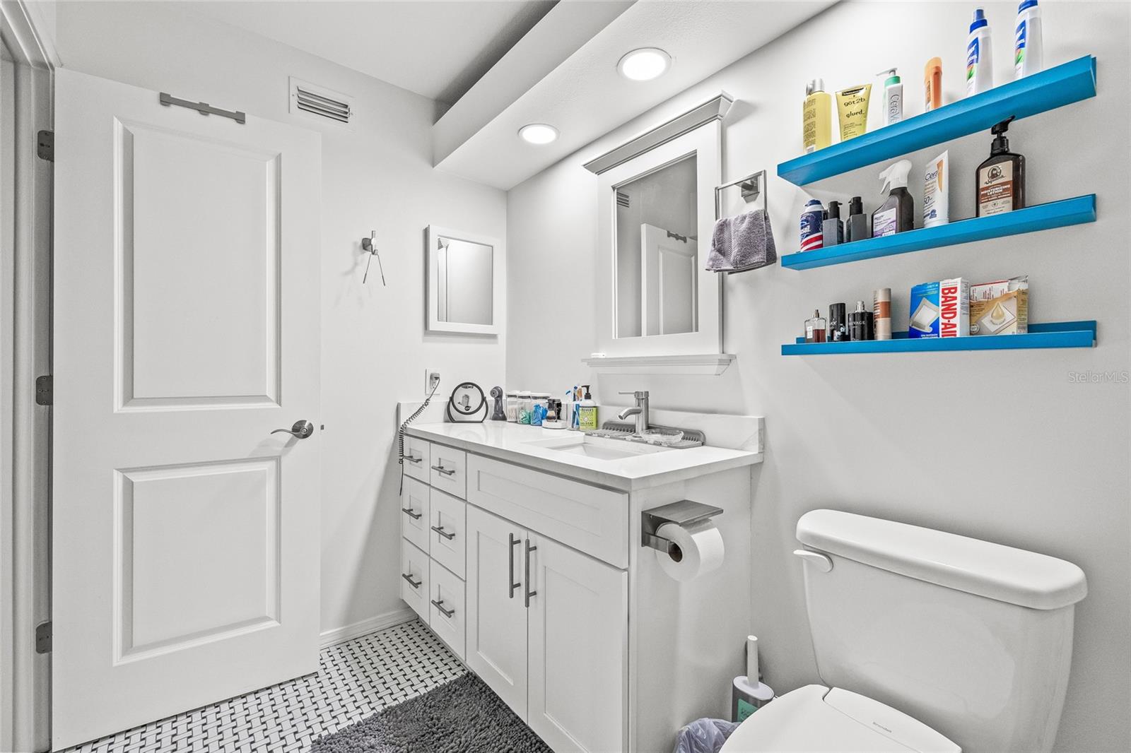 2693 SABAL SPRINGS CIR #203, CLEARWATER, FL, 33761
