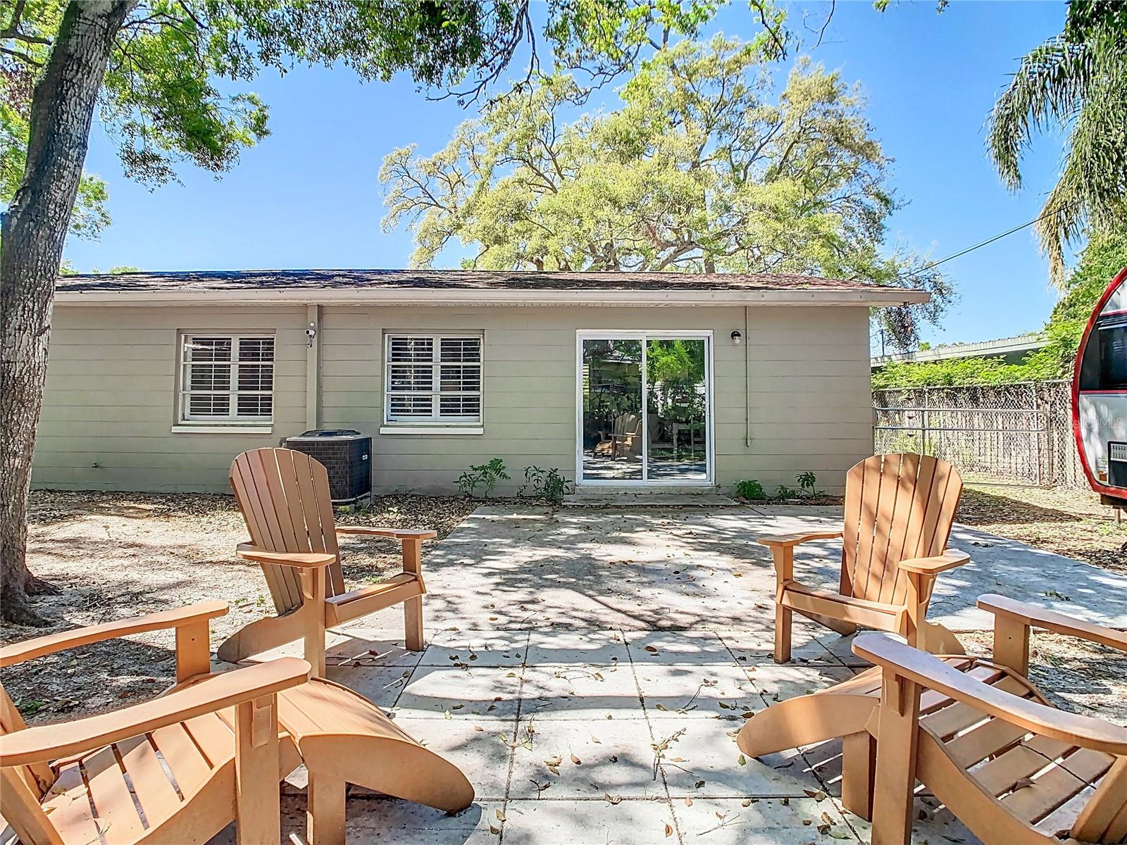 7303 N BRANCH AVE, TAMPA, FL, 33604