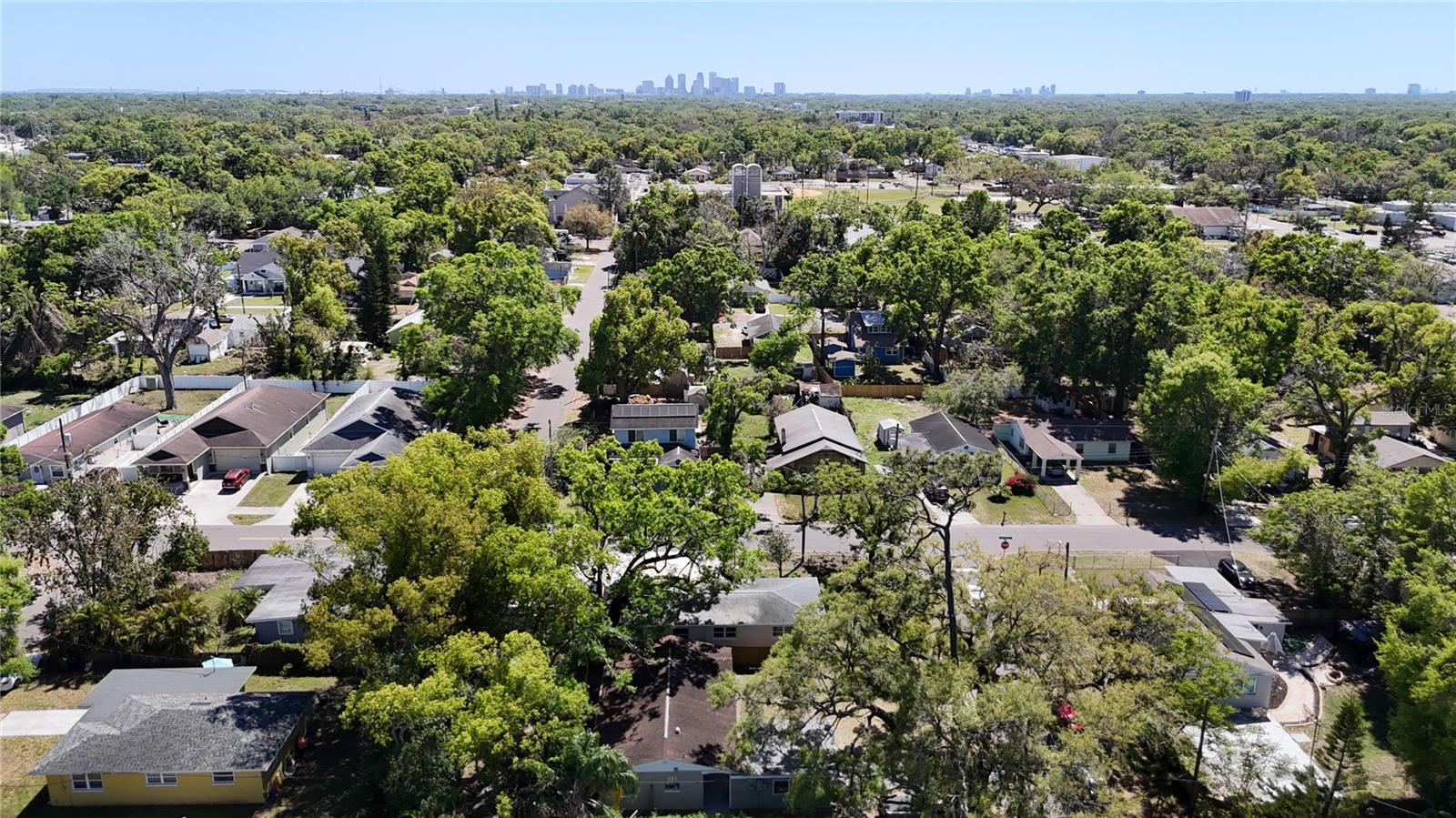 7303 N BRANCH AVE, TAMPA, FL, 33604