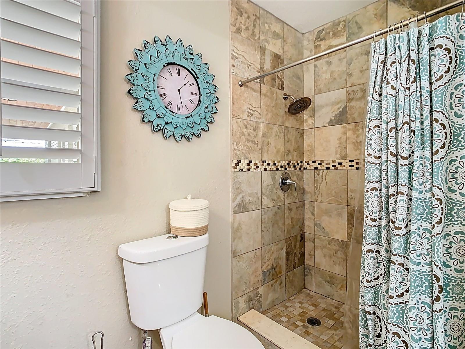 7303 N BRANCH AVE, TAMPA, FL, 33604