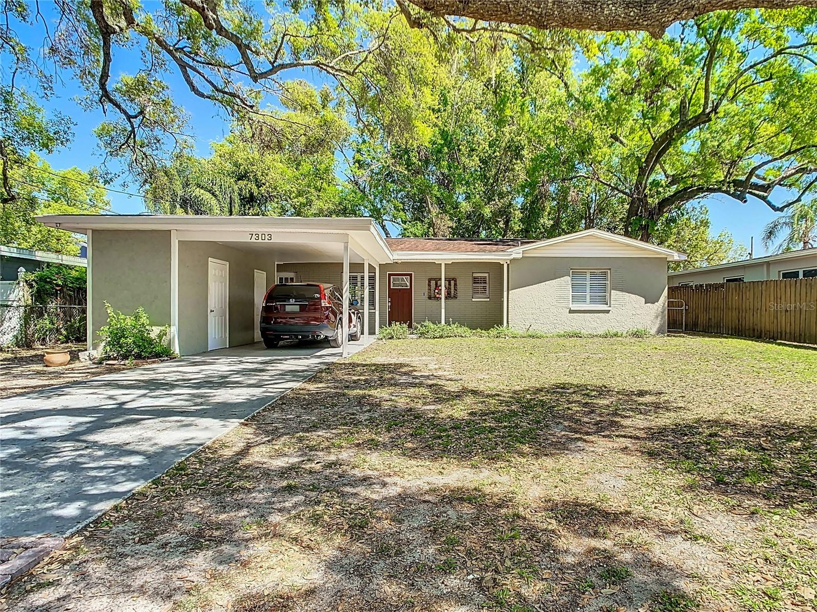 7303 N BRANCH AVE, TAMPA, FL, 33604