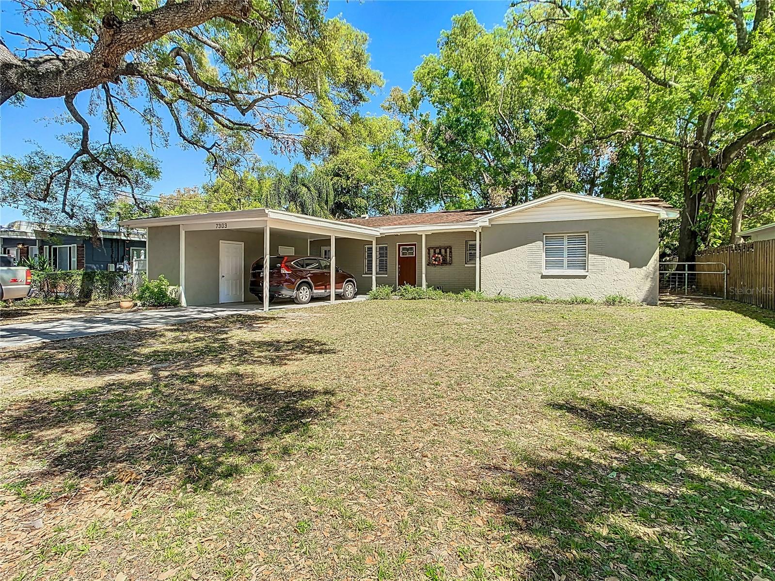 7303 N BRANCH AVE, TAMPA, FL, 33604