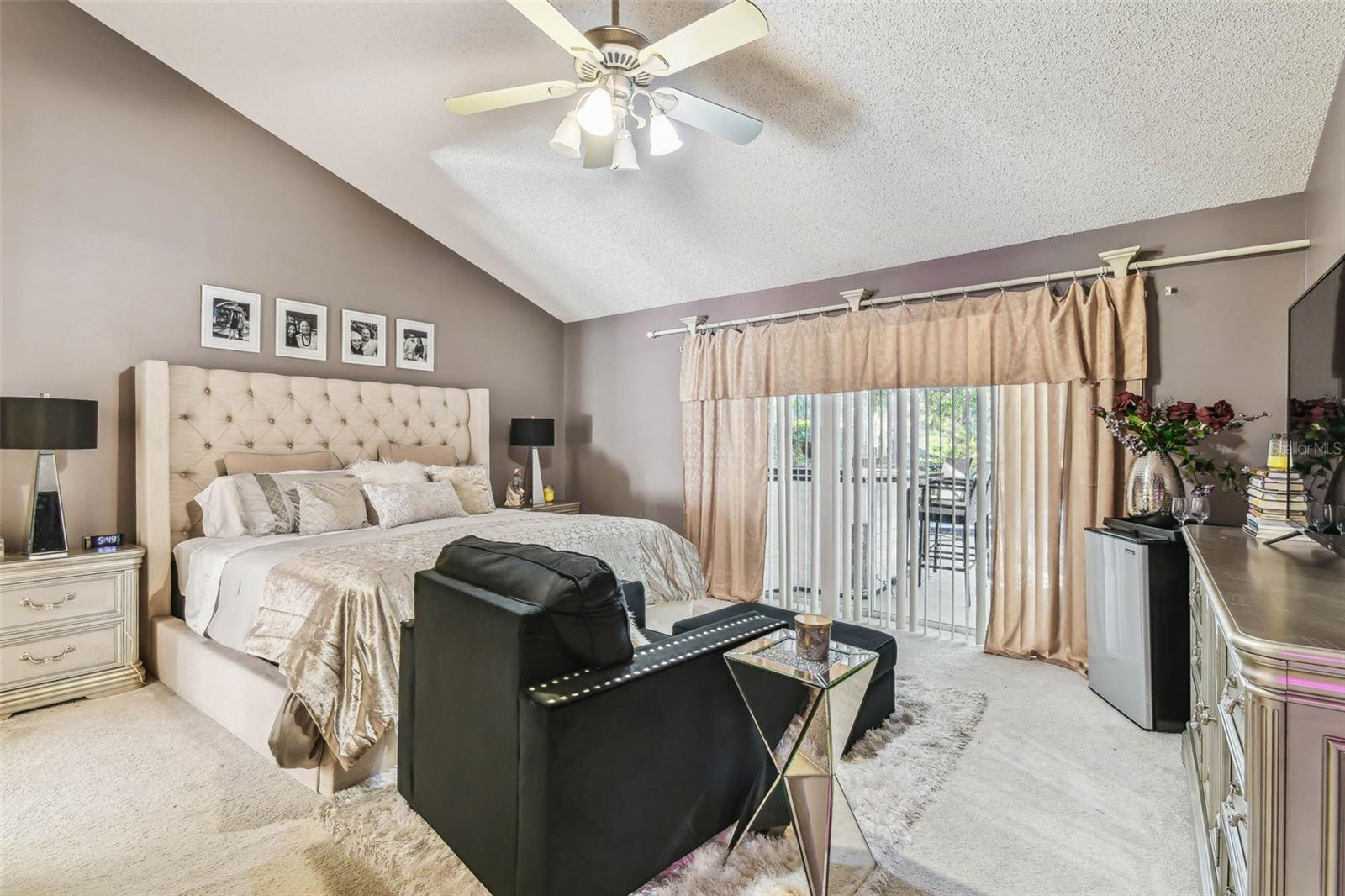 8726 TANTALLON CIR, TAMPA, FL, 33647