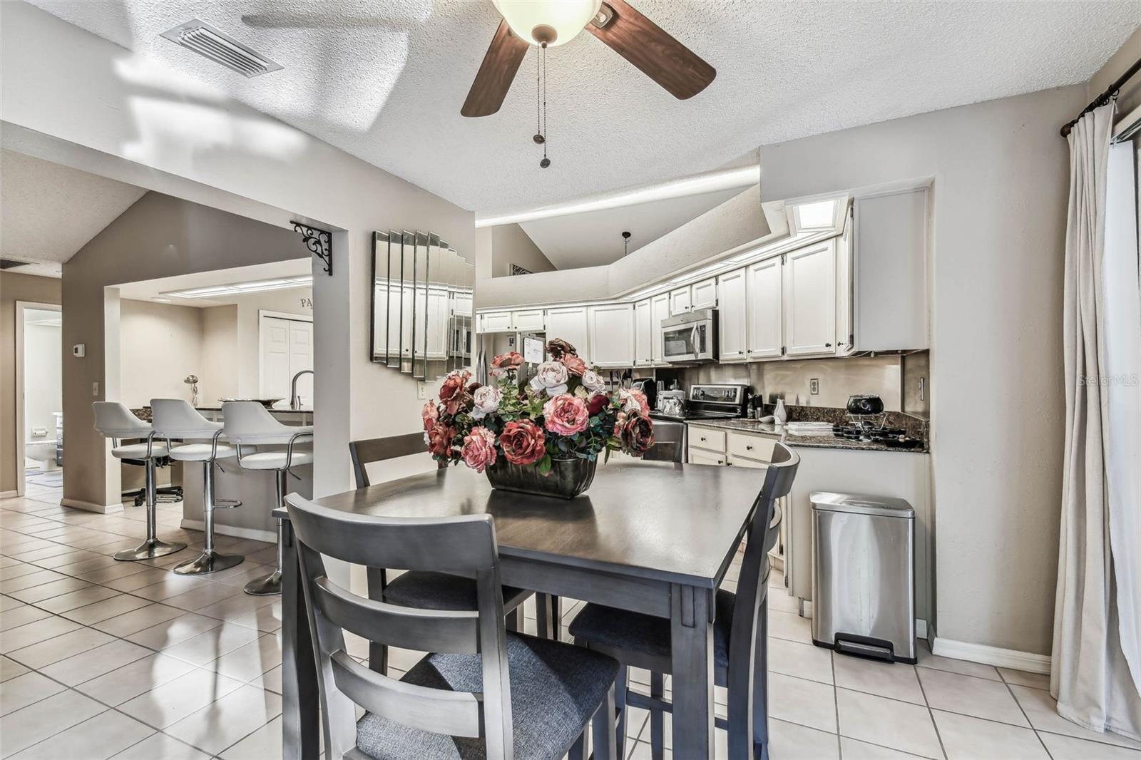 8726 TANTALLON CIR, TAMPA, FL, 33647