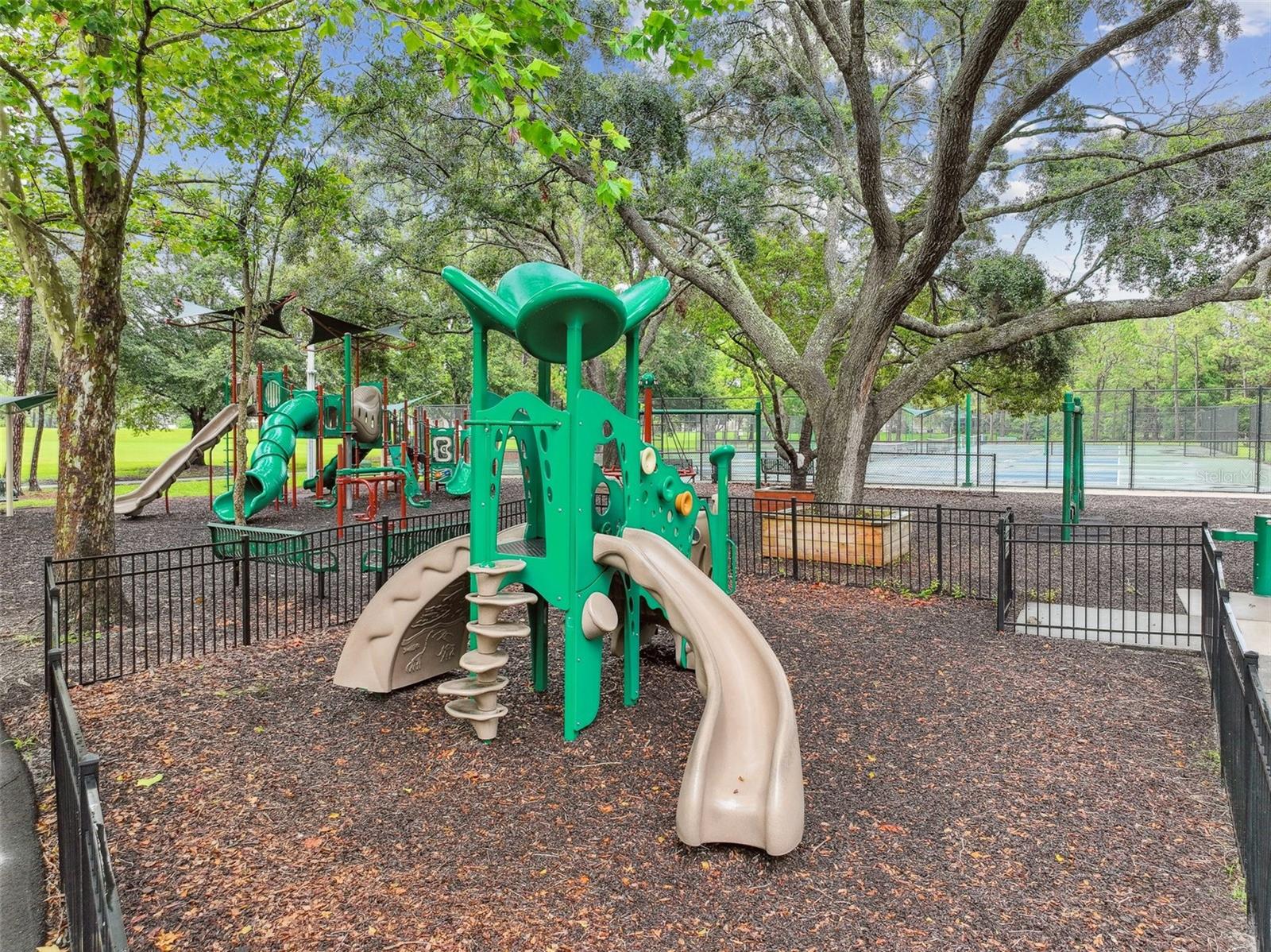 8726 TANTALLON CIR, TAMPA, FL, 33647