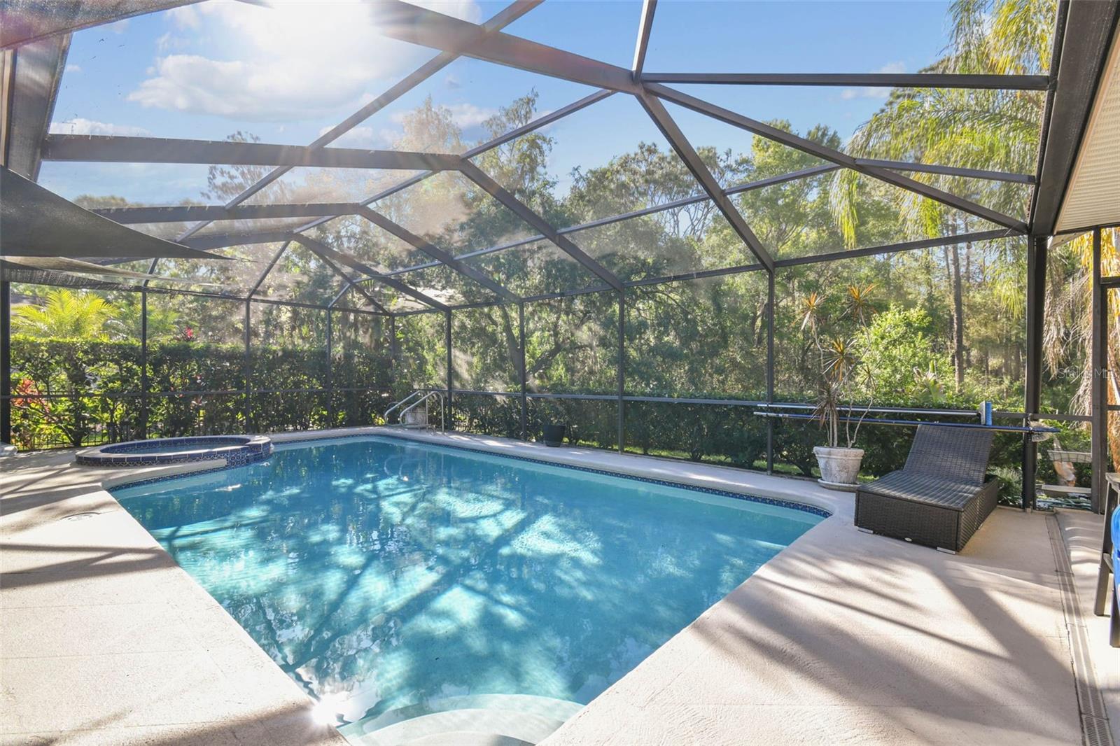 8726 TANTALLON CIR, TAMPA, FL, 33647