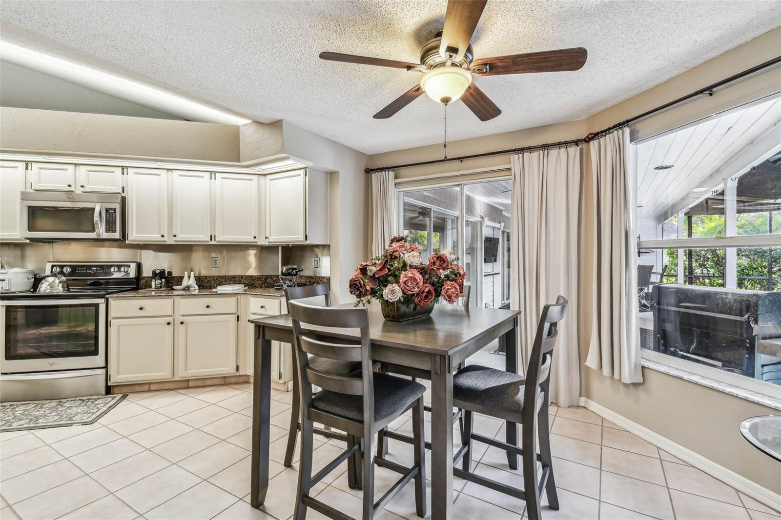 8726 TANTALLON CIR, TAMPA, FL, 33647