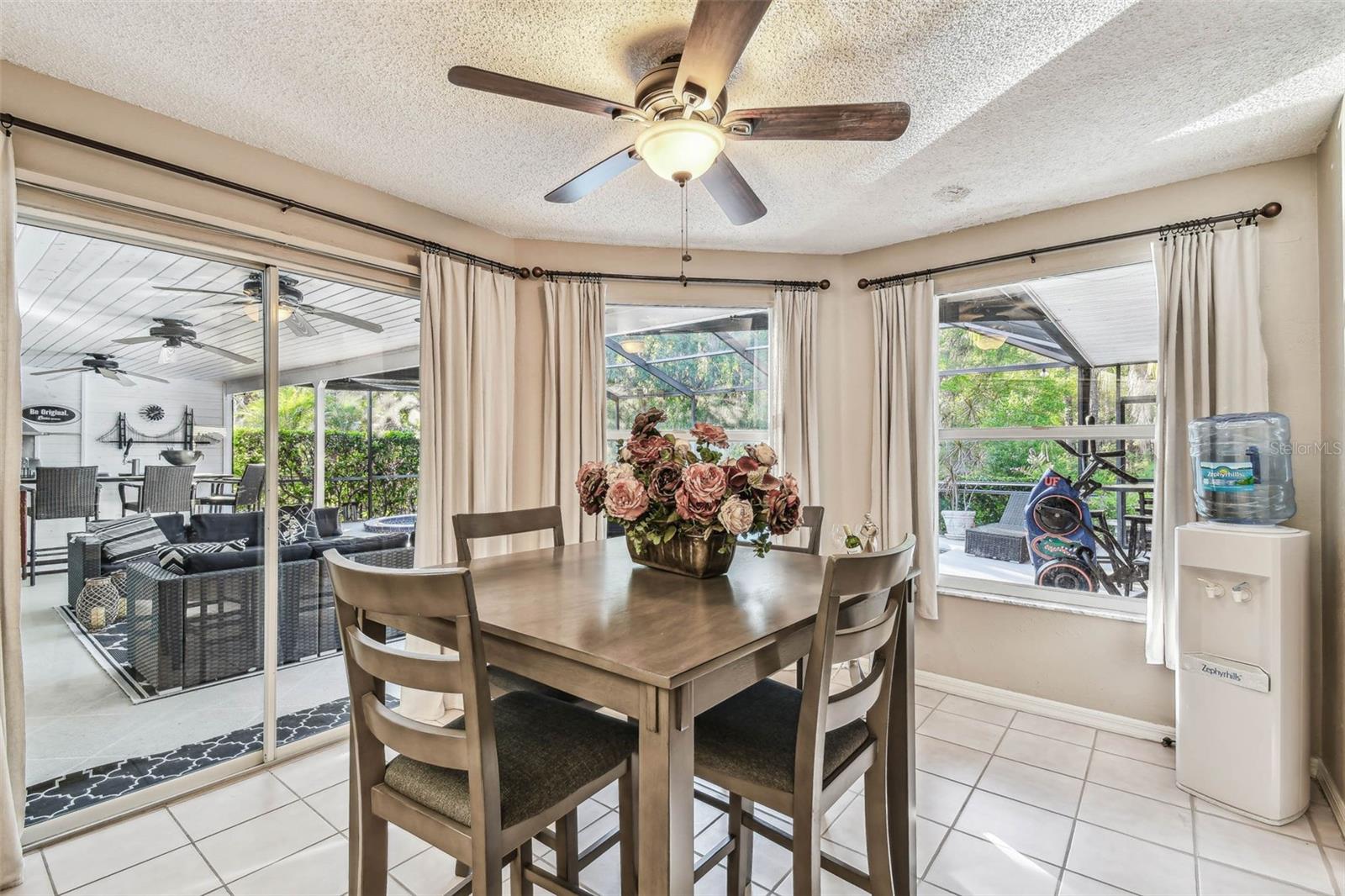 8726 TANTALLON CIR, TAMPA, FL, 33647