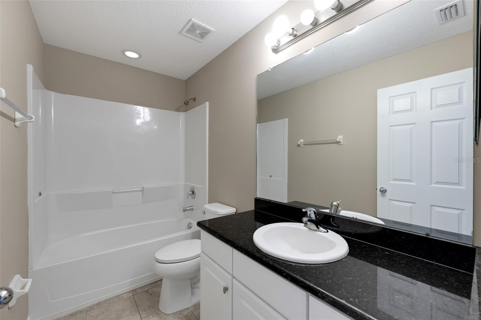 7060 WOODCHASEGLEN DR, RIVERVIEW, FL, 33578